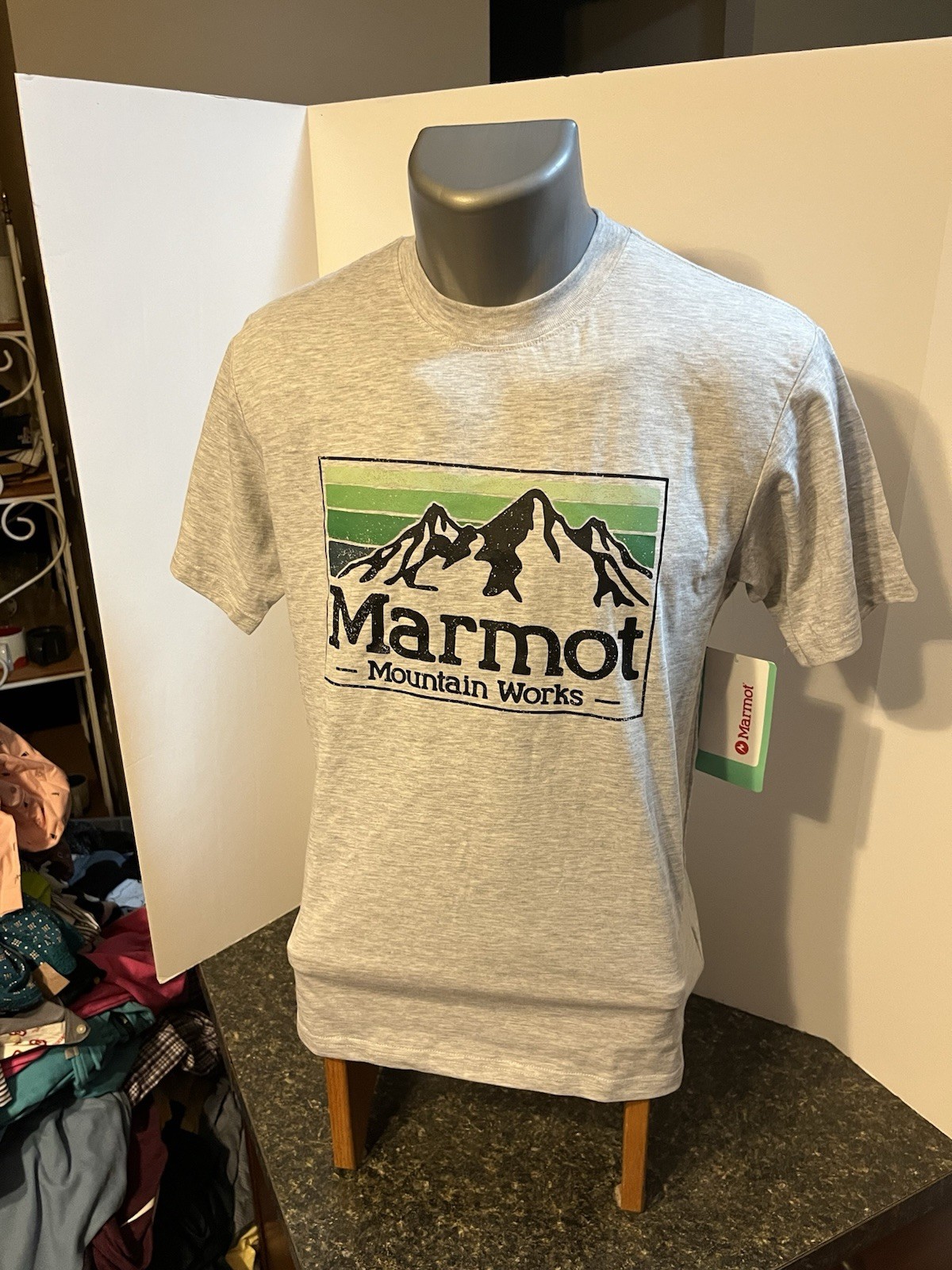 Marmot Mountain Works Men’s T-Shirt Gray Heather – Cotton Poly Small – NWT