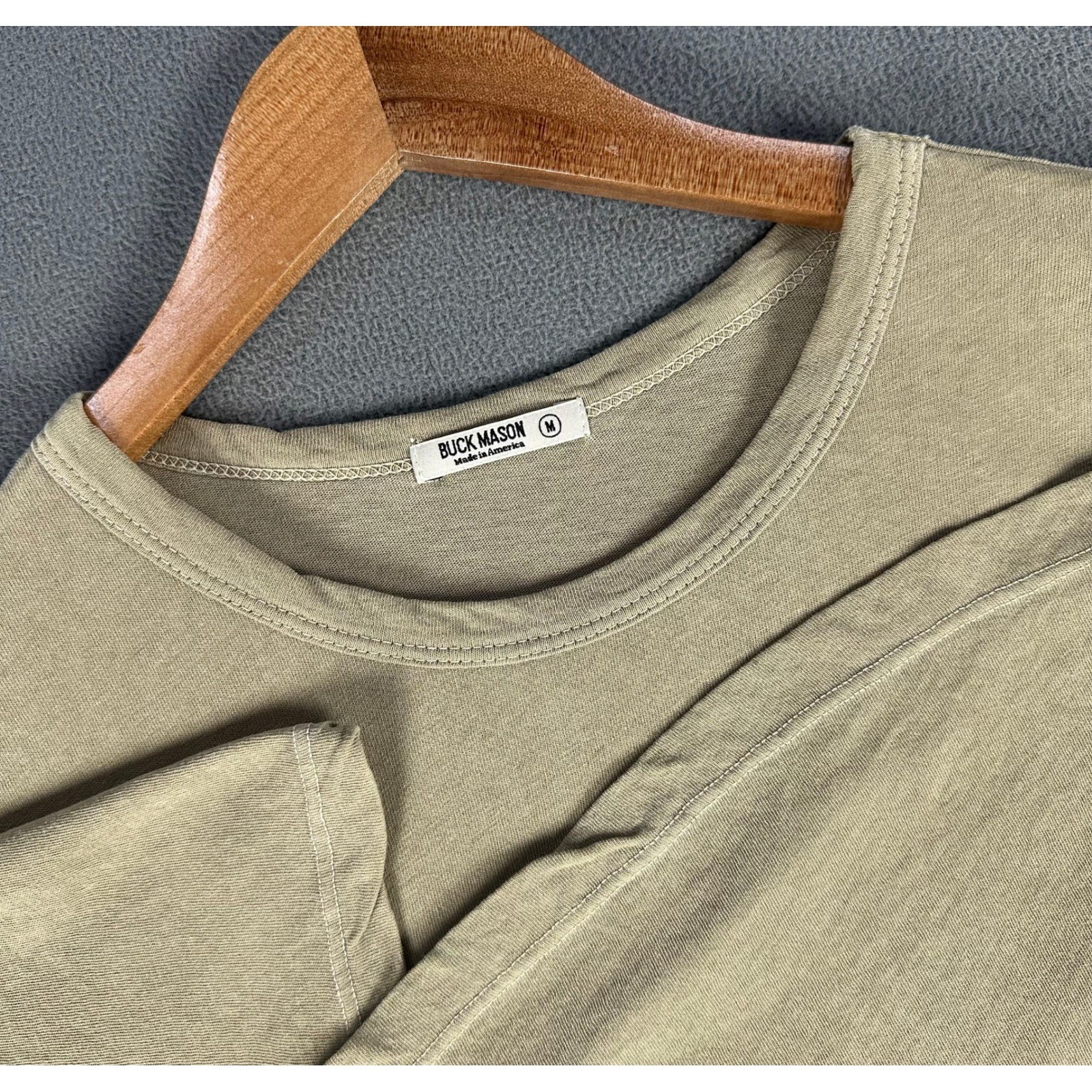 Buck Mason Shirt Mens Medium Beige Vintage Wash Curved Hem Minimalist Basic