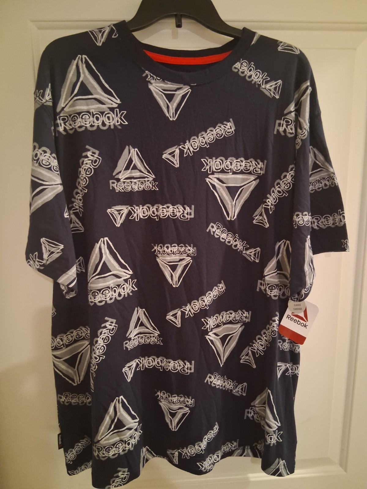 Reebok Tee Shirt Men 2xl Urban Look Brand New With Tags.