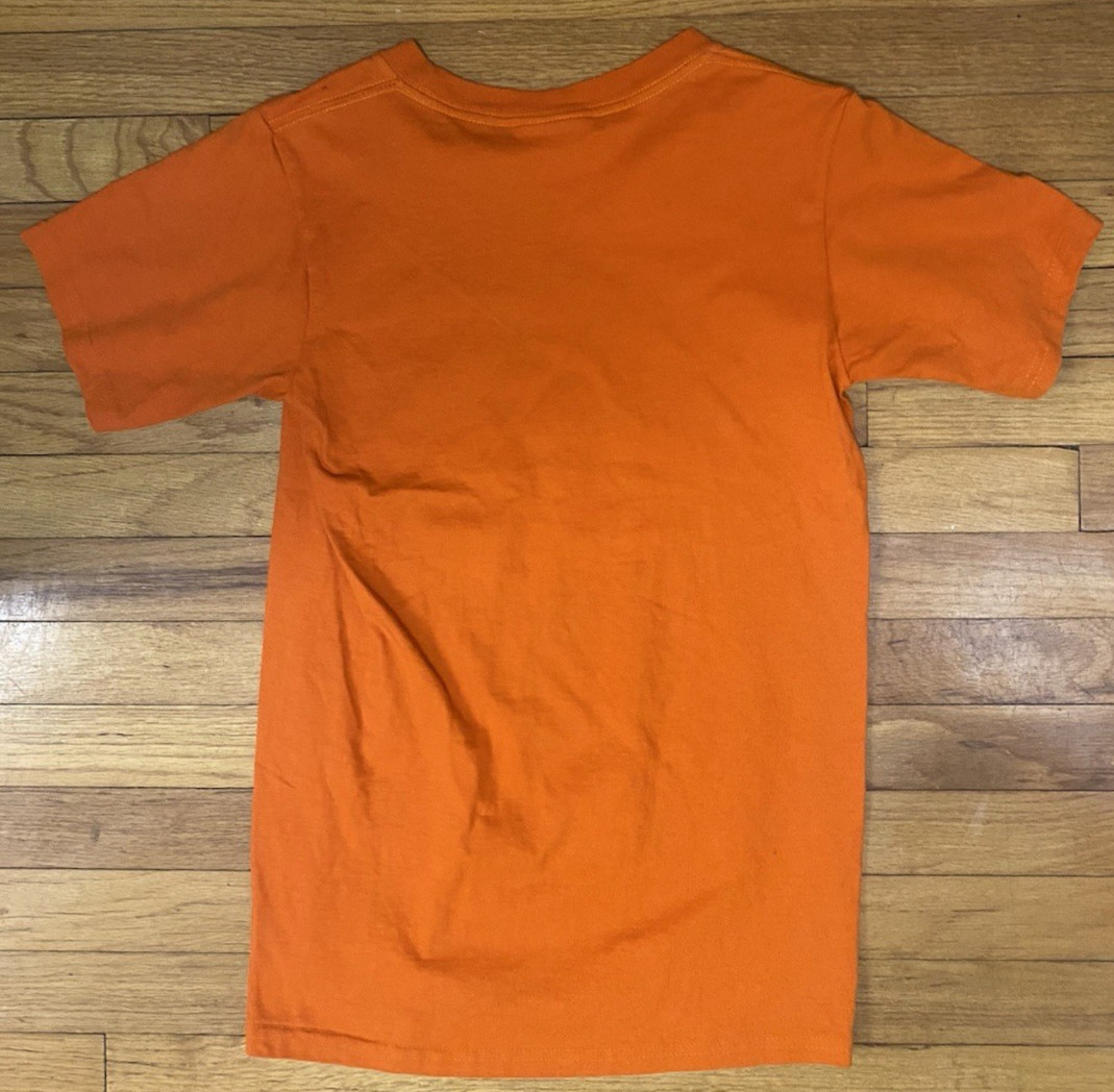 Vintage Dominican Republic Caribbean Taino Lizard Graphic Orange T Shirt Small