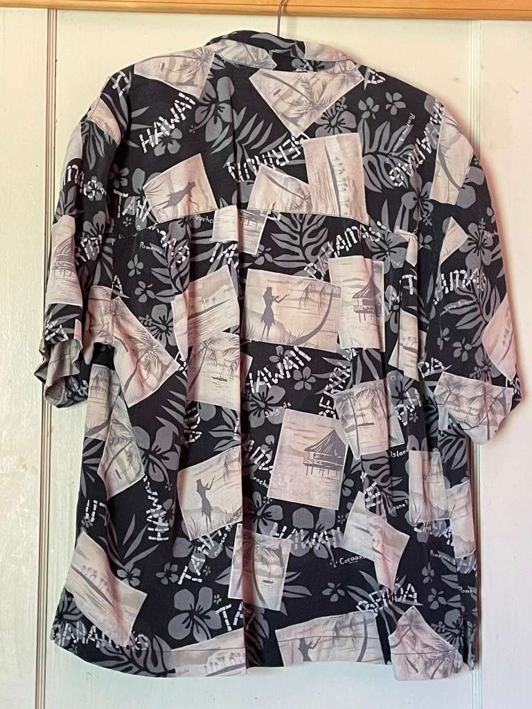 Bermuda Bay 100% Silk Men’s XL Hawaiian Aloha Shirt Gray White Button Up