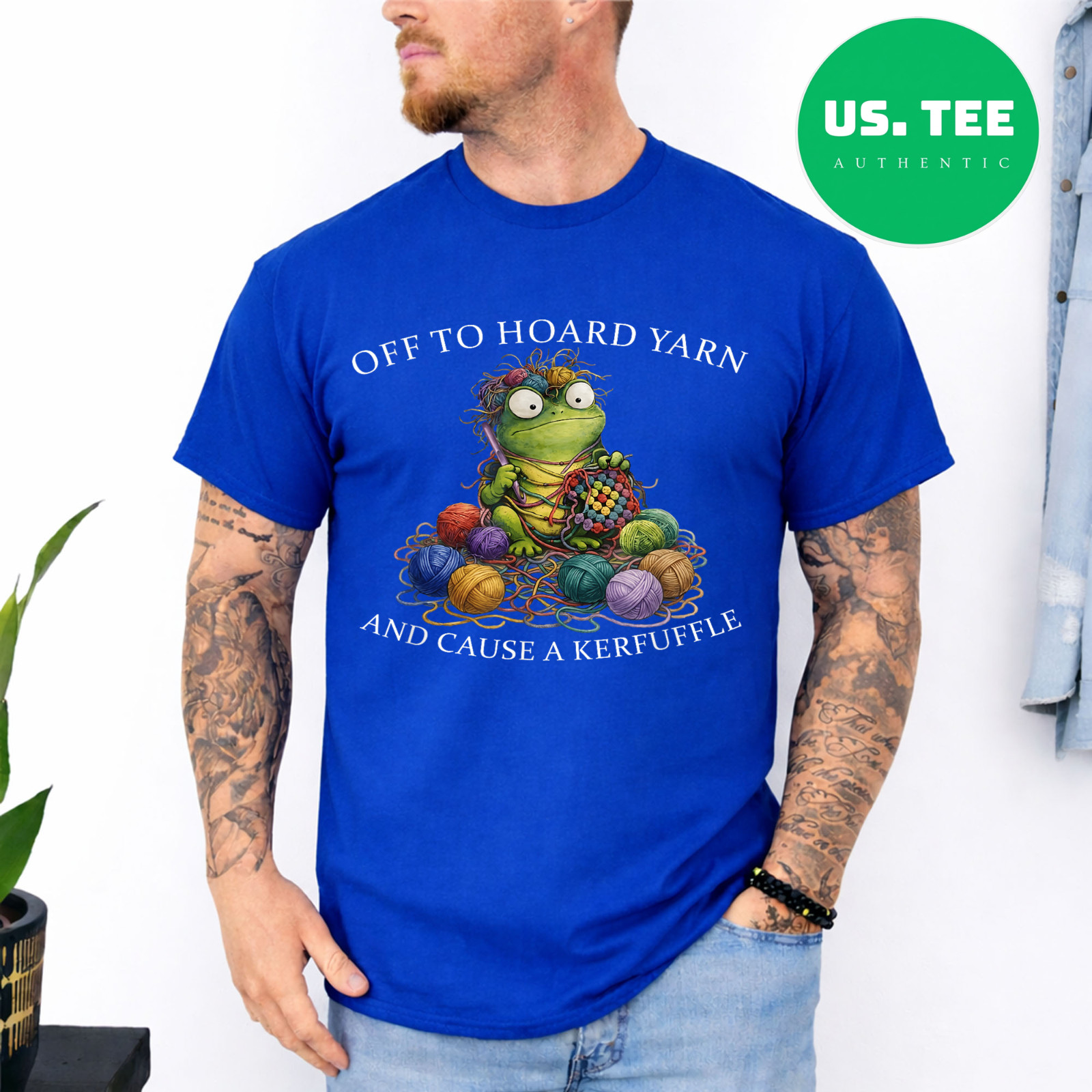 Off to Hoard Yarn Frog Knitting Crochet Knitter Yarn Lover T-Shirt