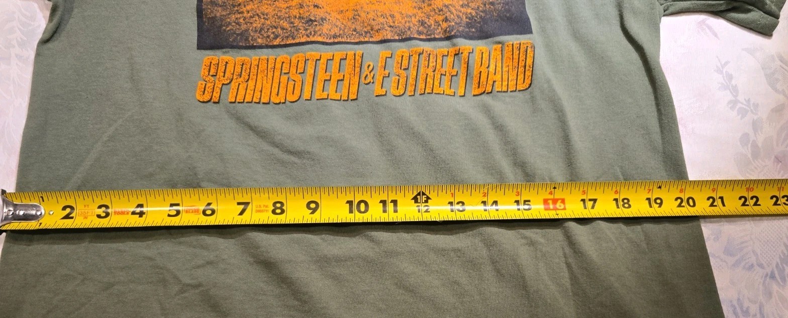 Bruce Springsteen & The E Street Band Tour 2023 Concert Car Green T-Shirt SZ L
