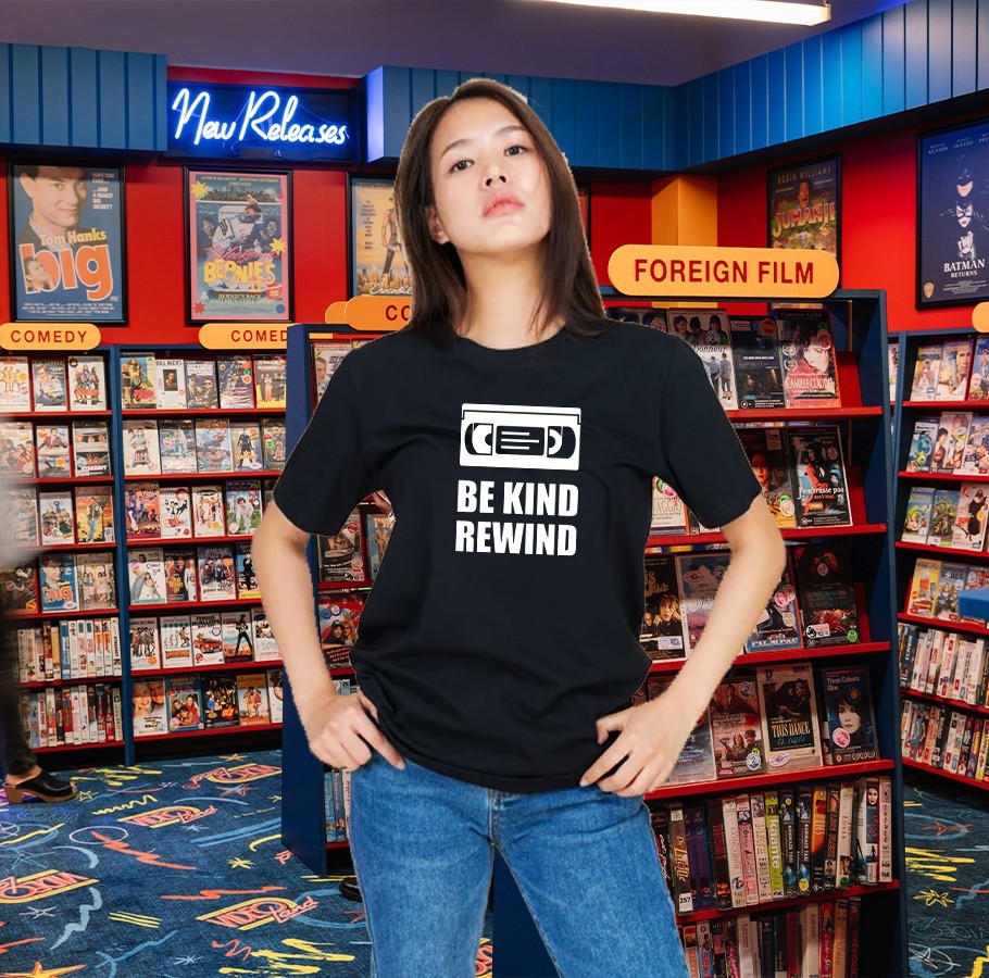 MEN WOMENS TEE TSHIRT UNISEX BE KIND REWIND OLD SCHOOL VHS RENTAL FUN RETRO GIFT
