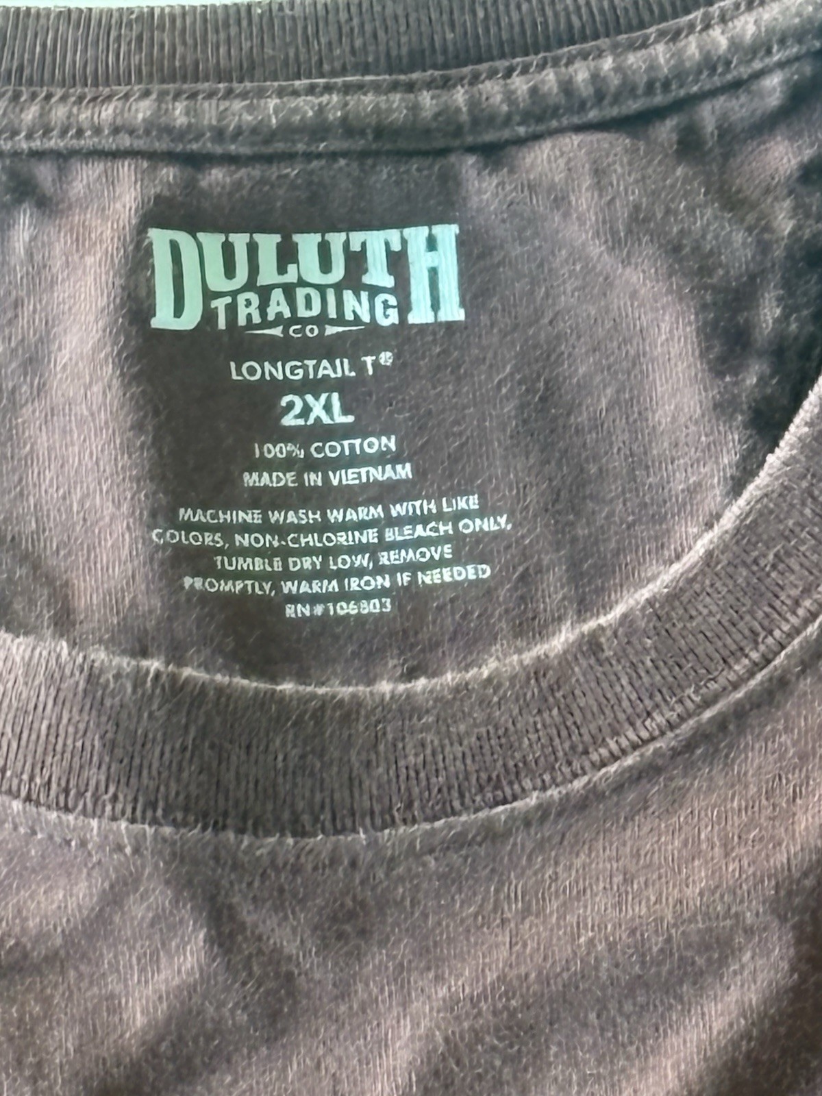 Duluth Trading Co Burgundy T-Shirt Front Pocket Mens Size 2XL Longtail