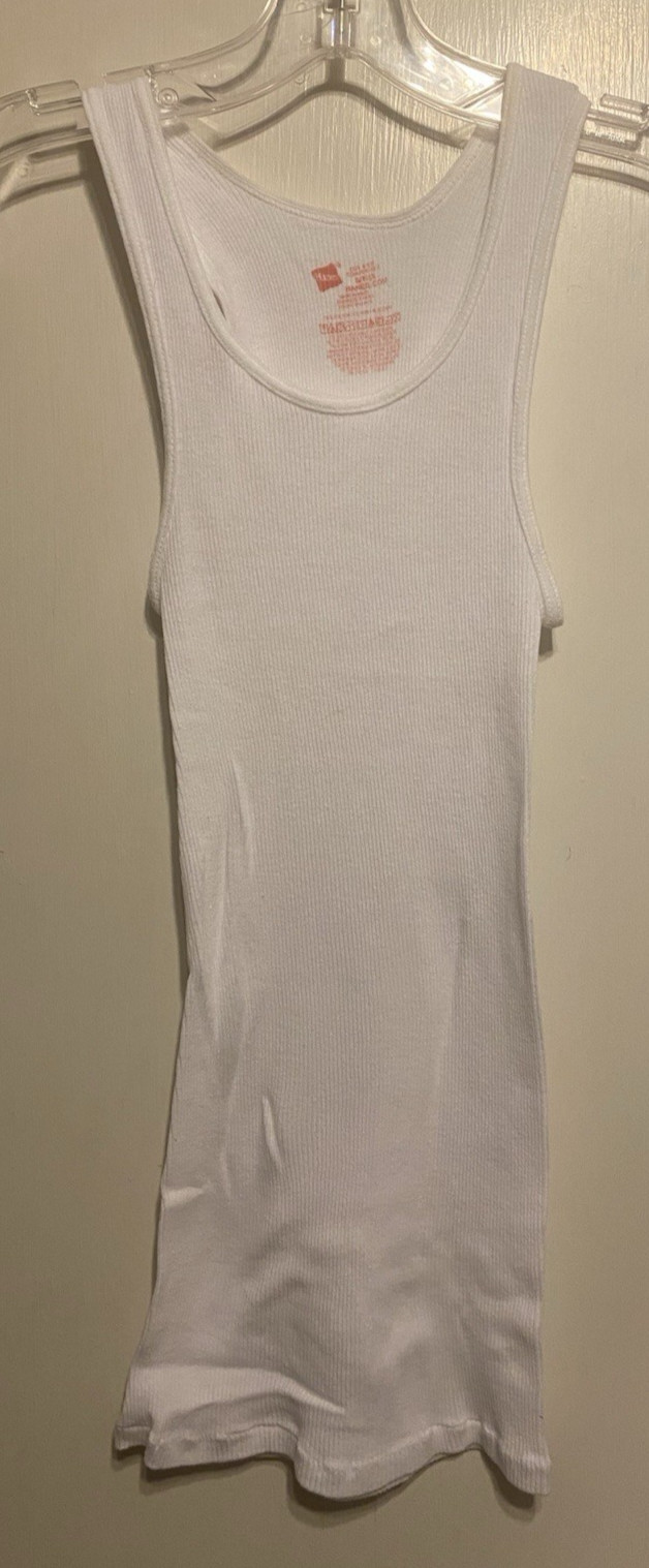 Hanes Men’s Ribbed Cotton Soft breathable Tank Top No Tag Size Small NWOT 3 pack