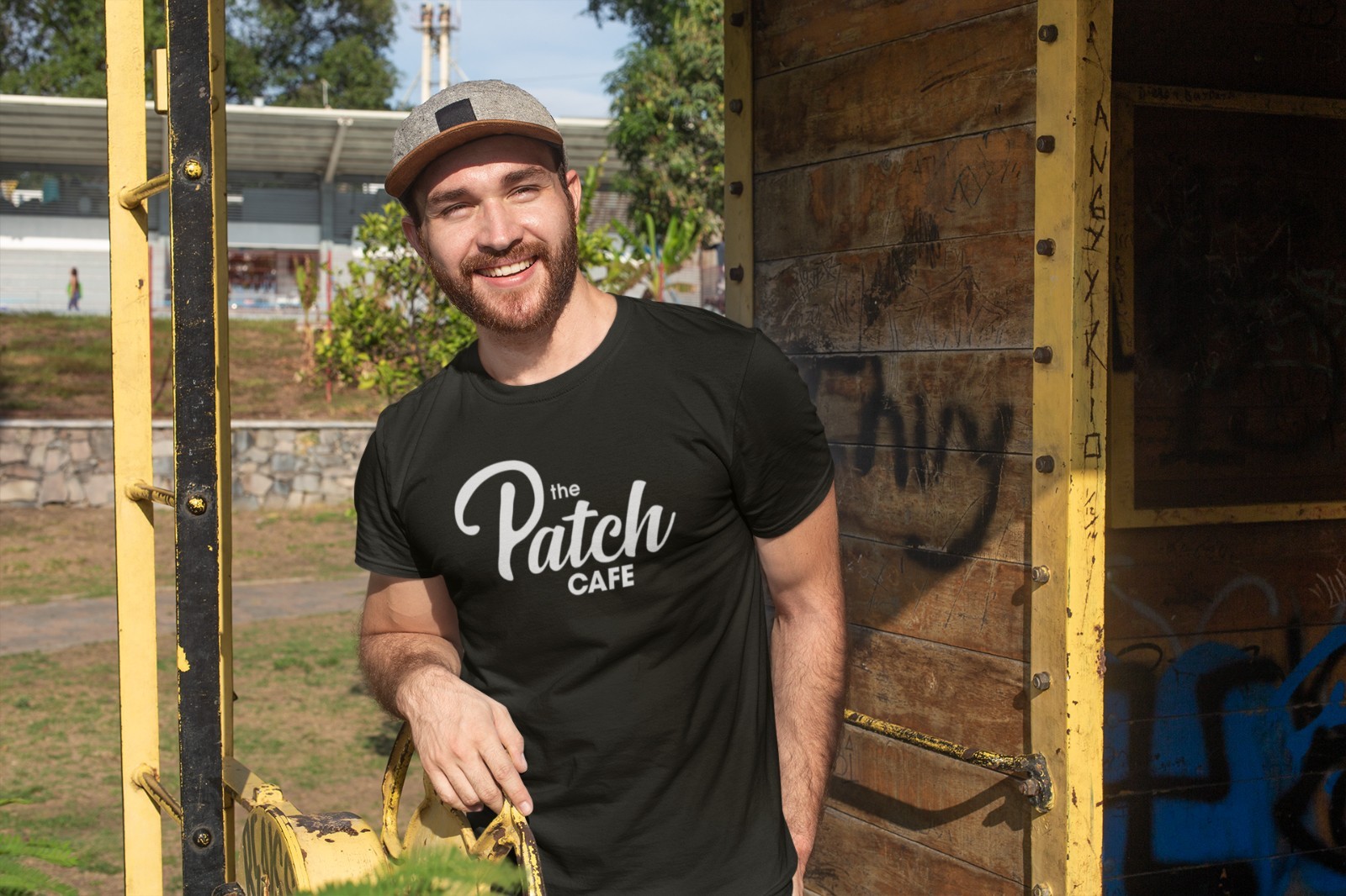 The Patch Cafe – Landman Oil Rig Beer Bar – Unisex Fit Soft T-Shirt