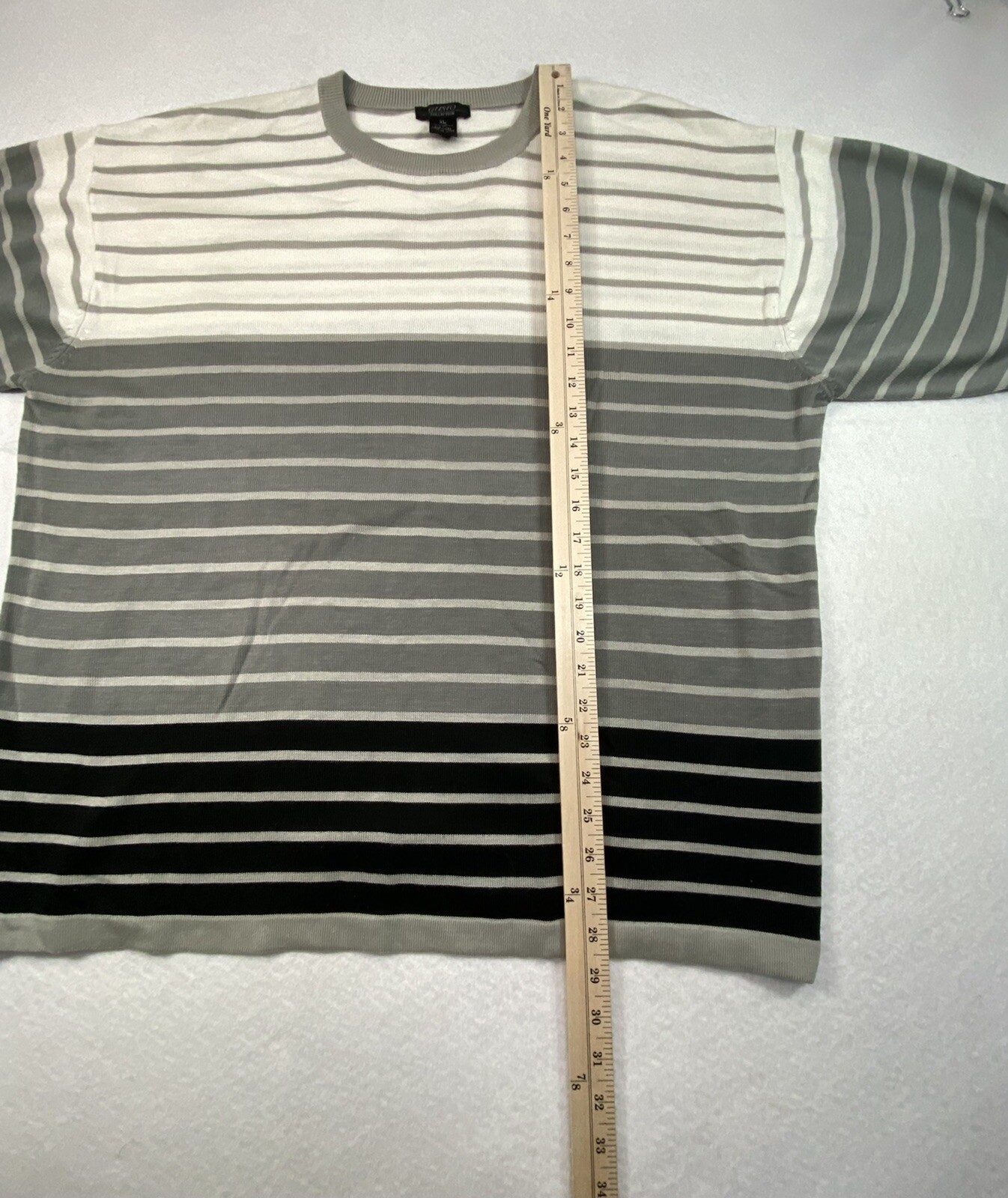 Gusto Collection Men’s XL 100% Acrylic Gray Striped Pullover TShirt