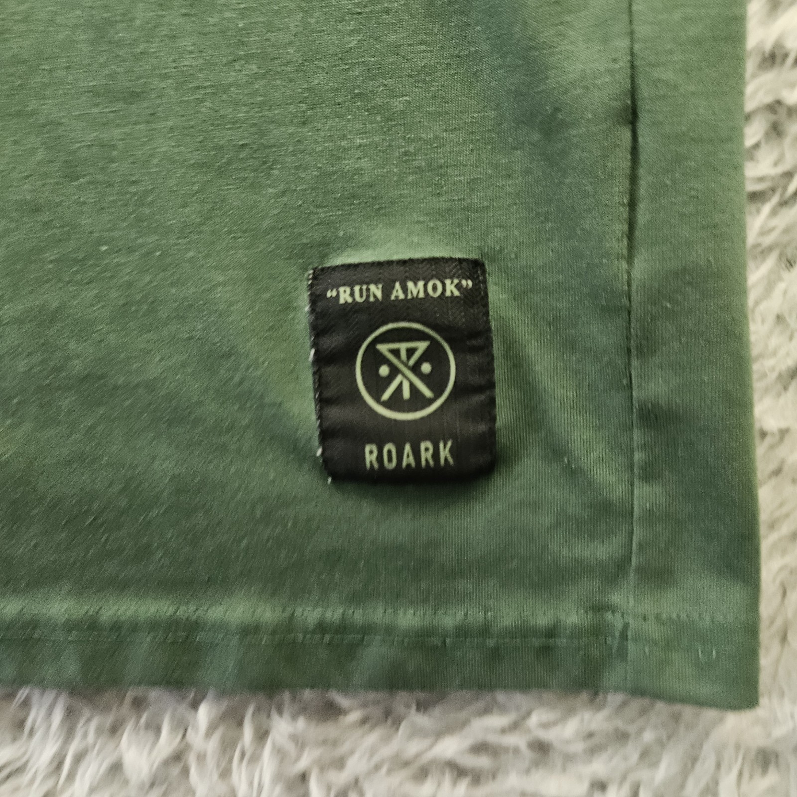 Roark Run Amok Mathis Active Short Sleeve Tee T Shirt Green Large