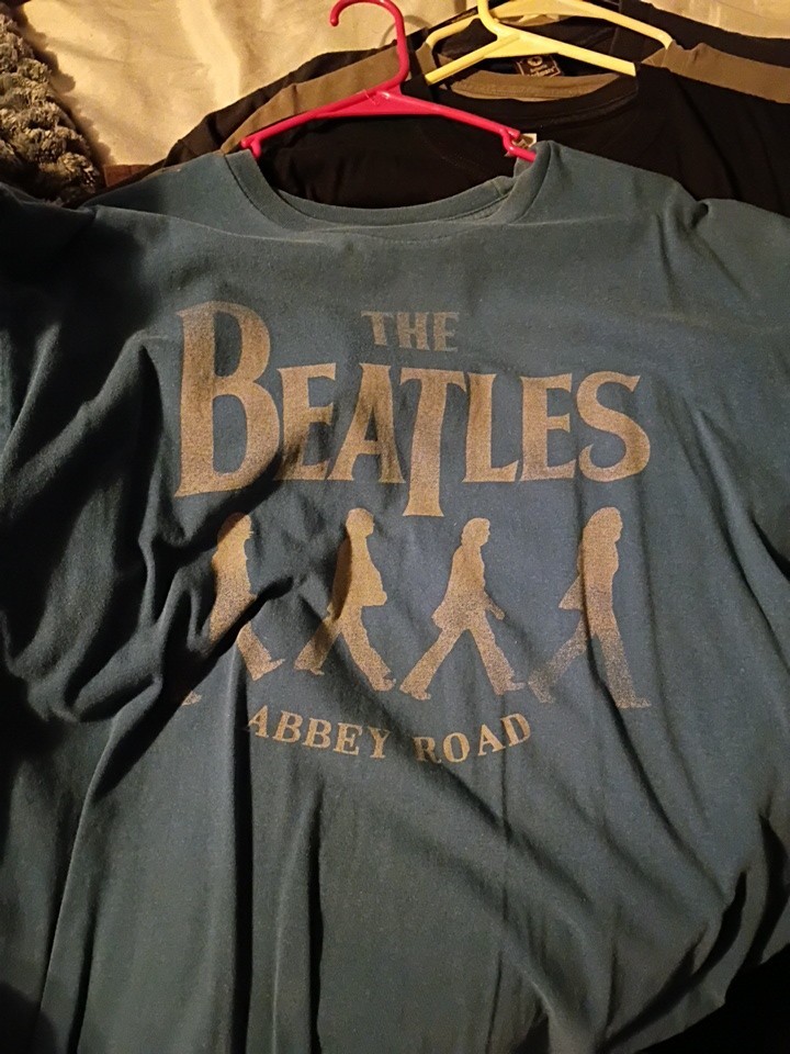 The Beatles Men’s L Blue Crew Neck Short Sleeve Abbey Road Graphic T-Shirt