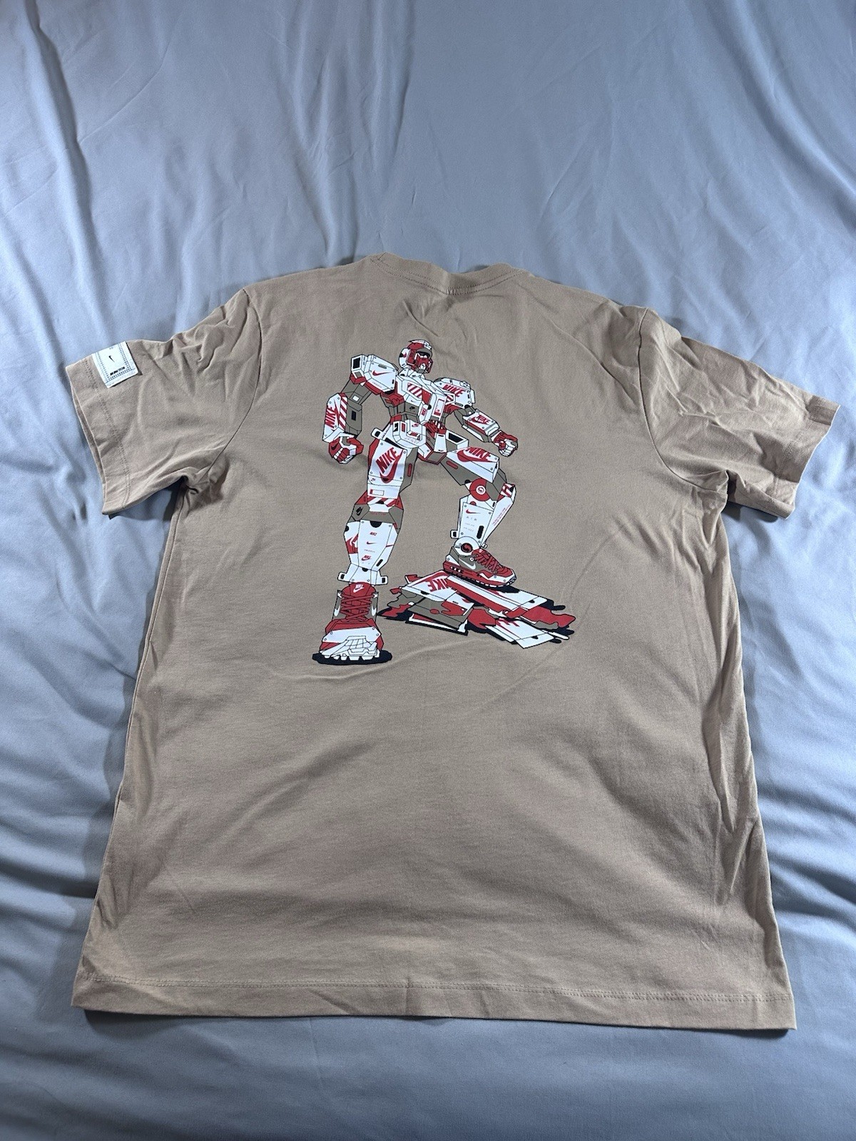 Nike NSW Mech Air Figure Tee Men Size L DJ1397-200 Khaki Dunk Gundam t-shirt