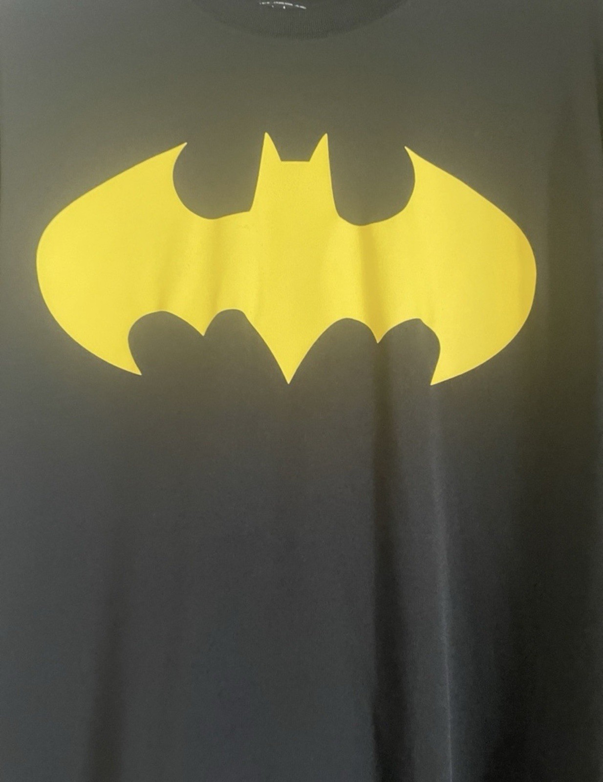 Batman Graphic Logo Crew Neck Knit Polyester Tee Long Sleeve M Black Yellow