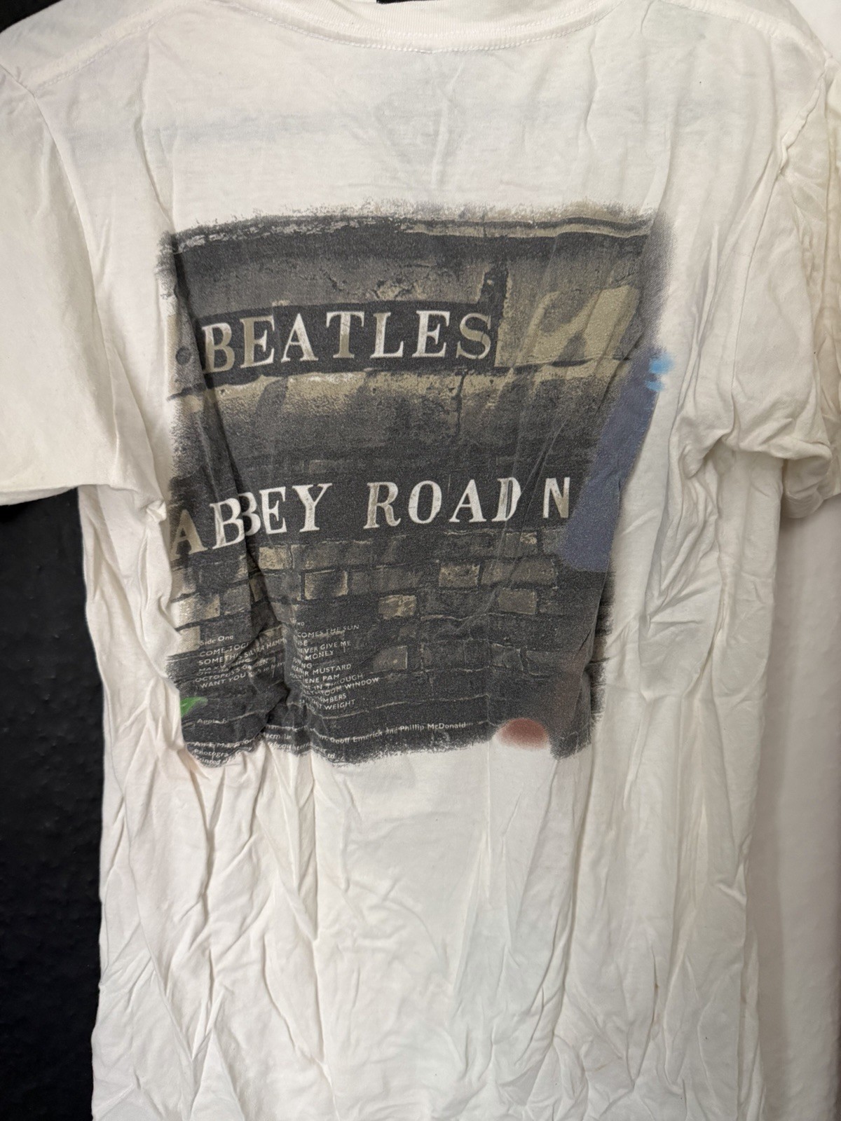 Vintage 2009 Apple The Beatles Abbey Road Merch T-Shirt