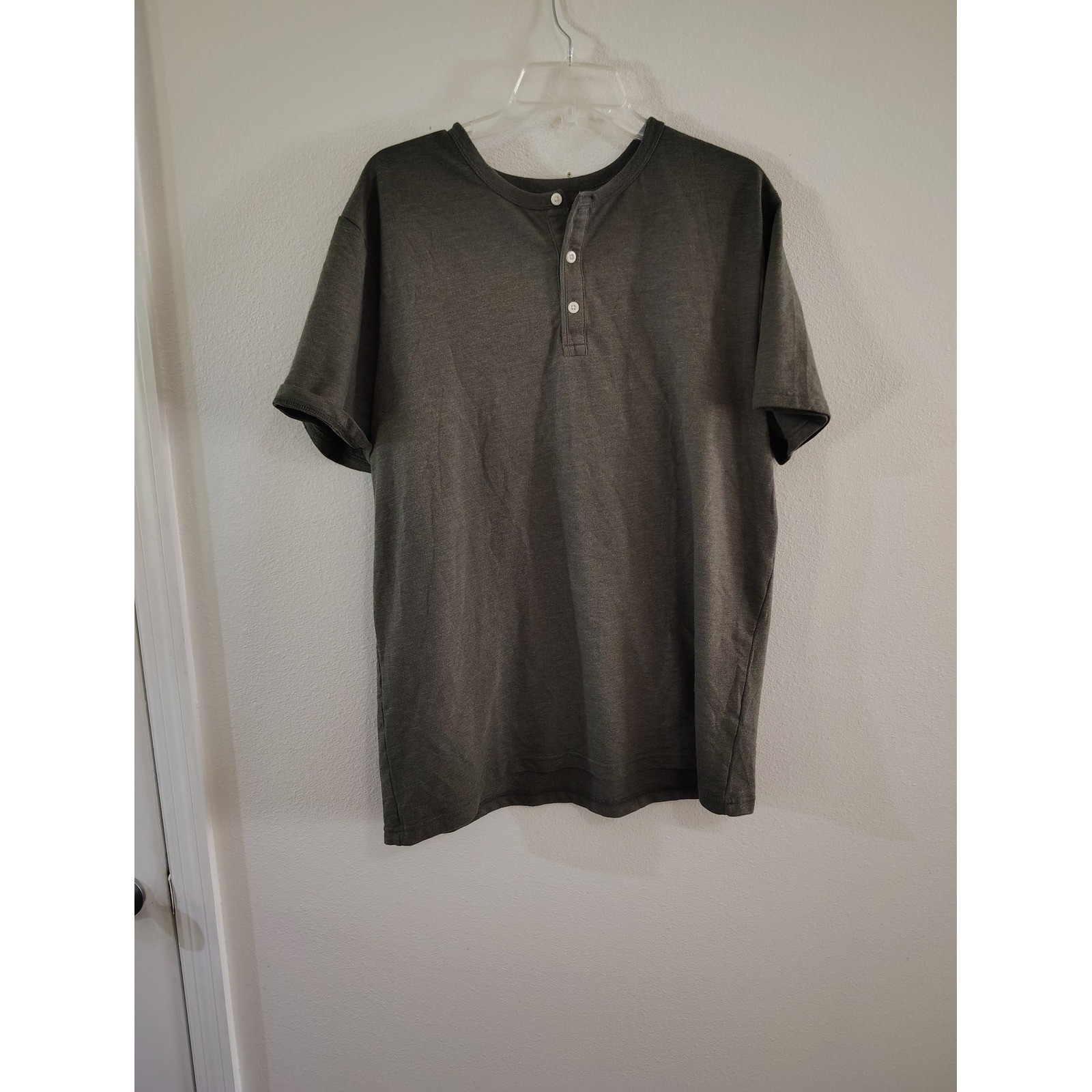 Goodfellow & Co Mens XL Henley Shirt Short Sleeve Charcoal Gray Heather Standard