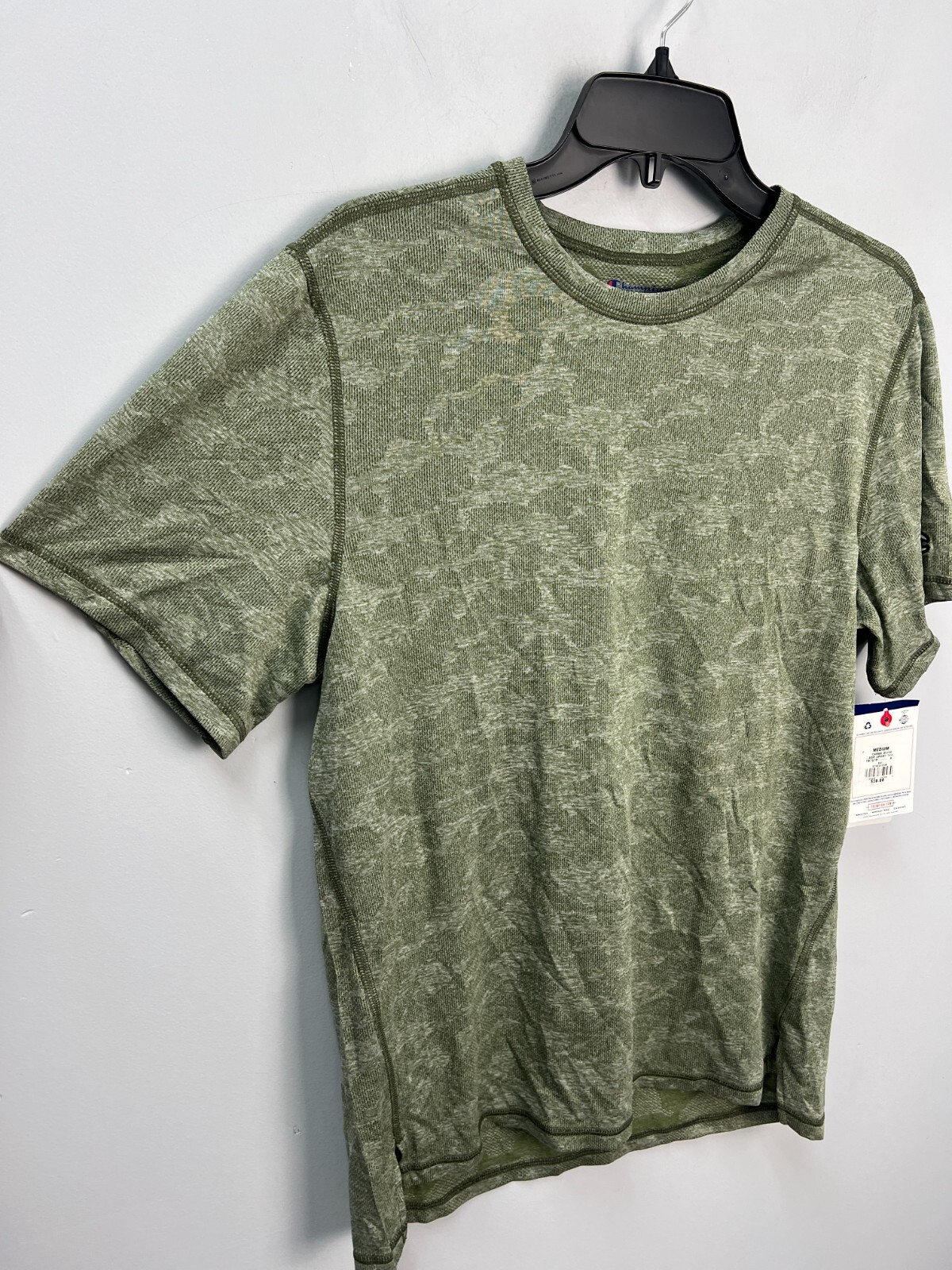 Champion Sz Medium Green Camo AOP Sport Tee Men’s Anti-Odor Wicking