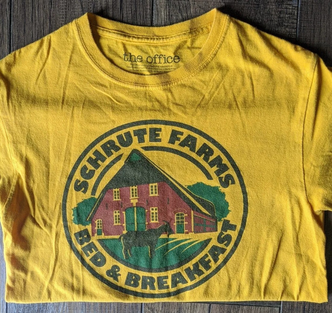 The Office Dwight Schrute Farms Bed & Breakfast Graphic T-Shirt Men’s Size Small