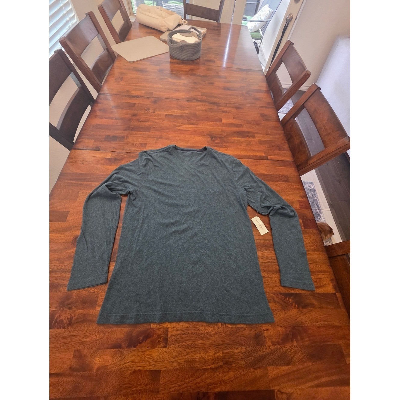 Banana Republic Men’s Long Sleeve Crewneck Shirt Heather Charcoal Large Sku 65
