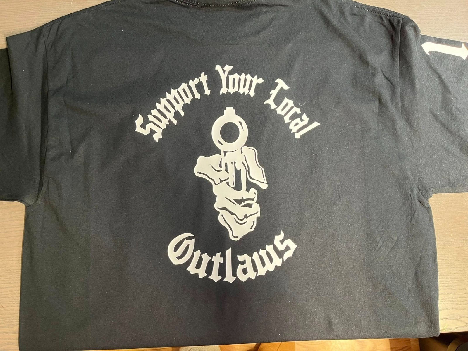 2 sided Support your local Outlaws Biker Motorcycle MC 15 sleeve t shirt outlaw