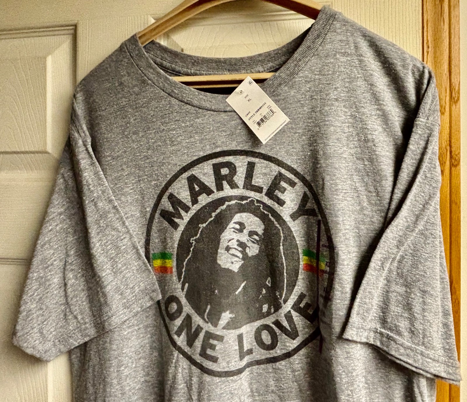 NEW/NWT Men’s XL Graphic BOB MARLEY ONE LOVE Cotton Gray Black T-Shirt Gift