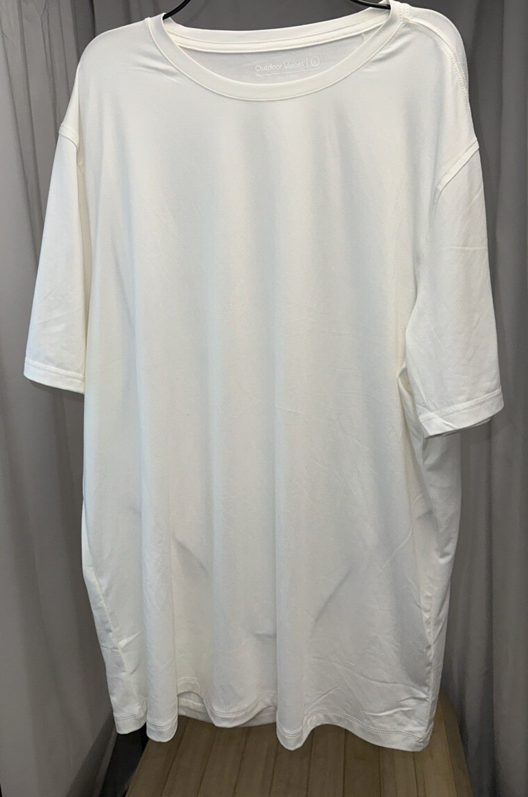 Outdoor Voices Men’s Classic Fit Soft NWOT CloudKnit T-Shirt White Sz L