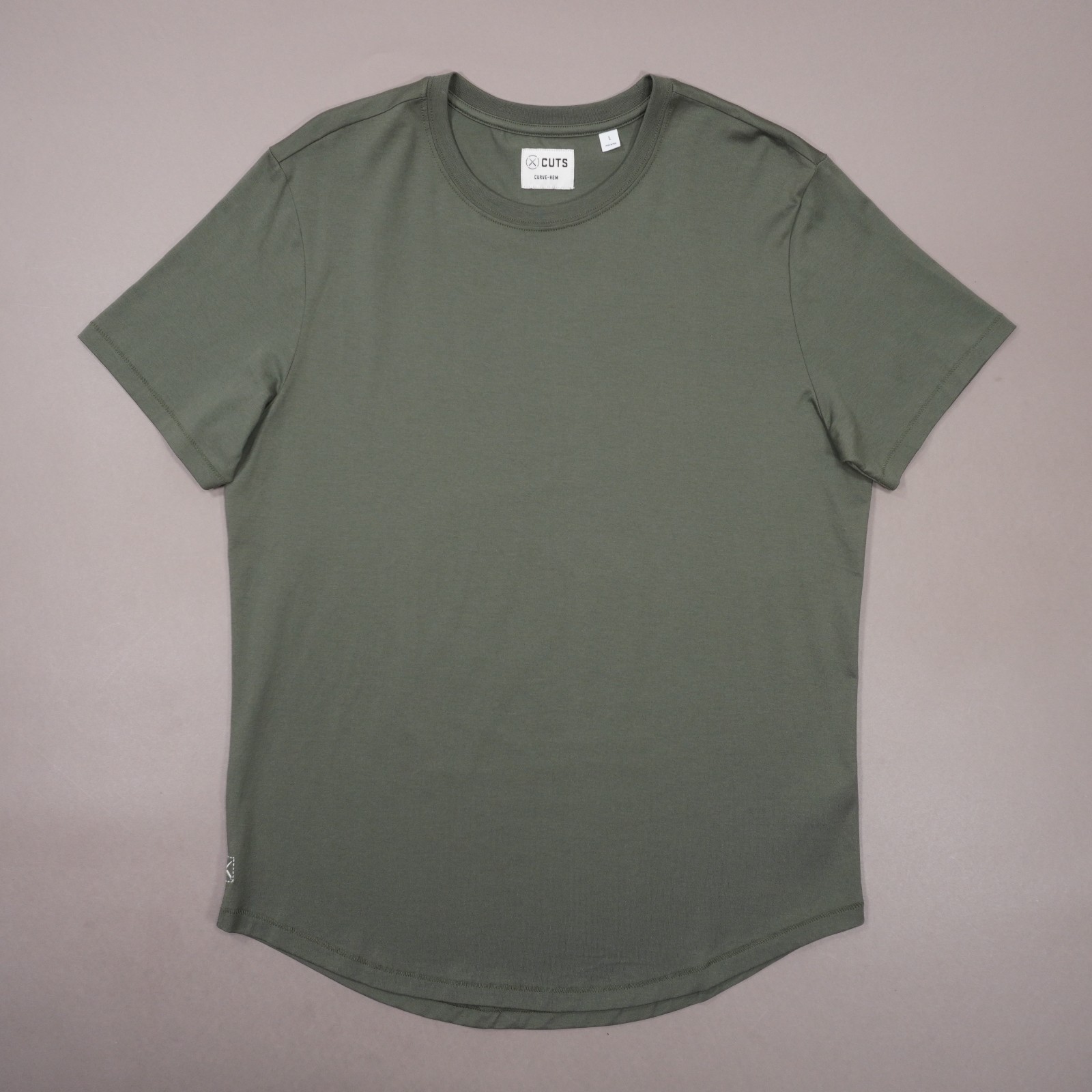 CUTS Curve Hem T Shirt 100% Pima Cotton Mens Large Capers Green NWOT