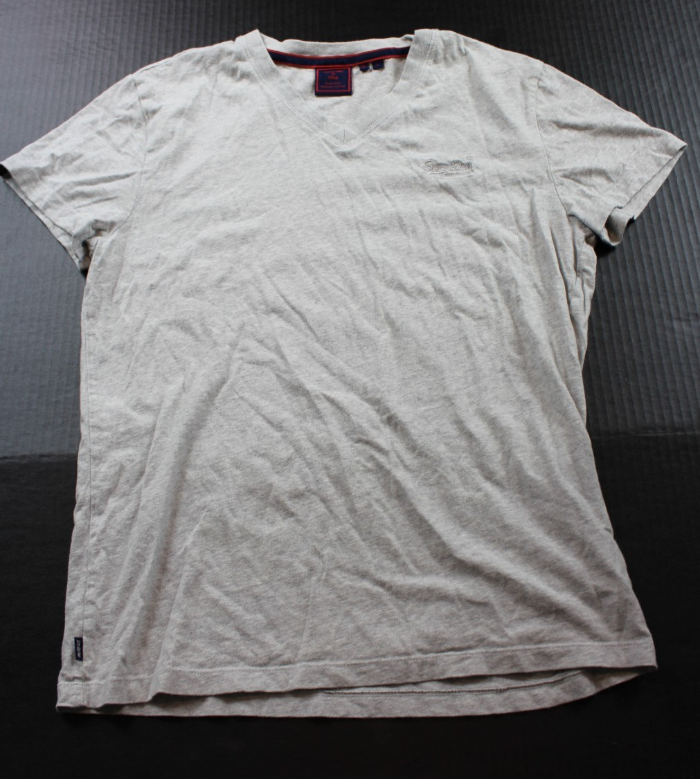 Super Dry Orange Label Men’s Large T-shirt Embroidered Logo V-Neck TIGHT Fit