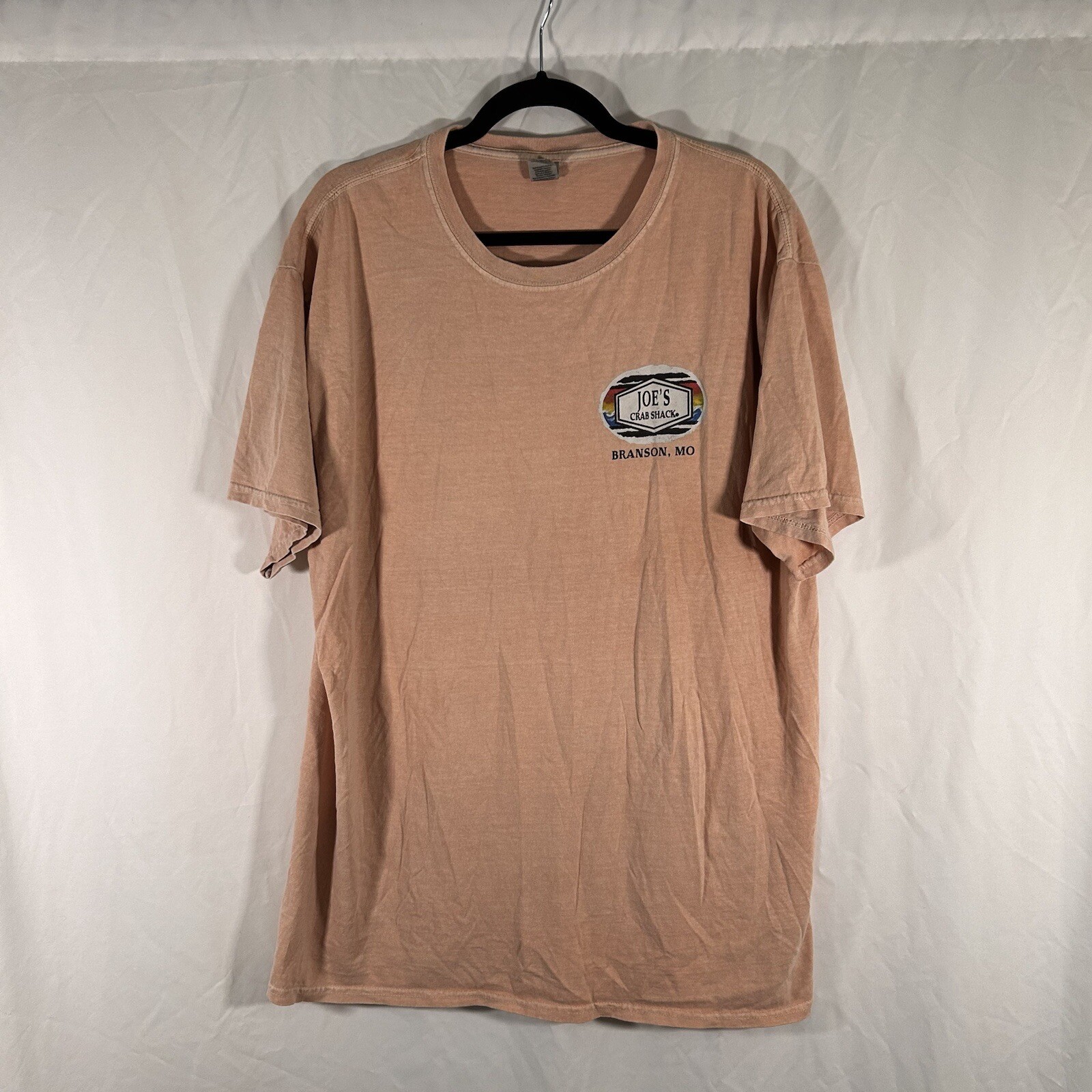 Joe’s Crab Shack Shirt XL Tan Short Sleeve Crew Neck Branson MO 100% Cotton