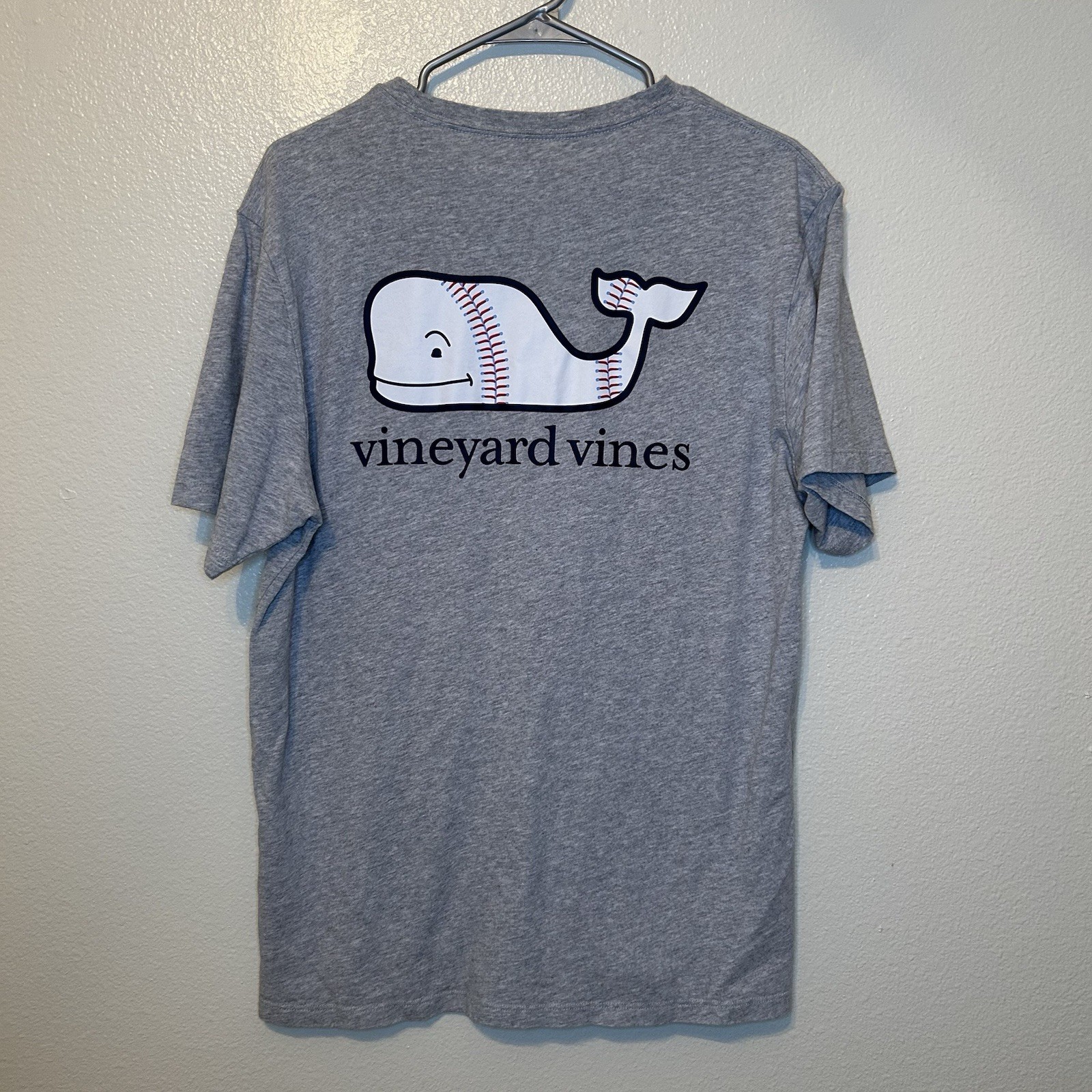 New Vineyard Vines Baseball Shirt Medium Grey Whale Front Pocket BG41