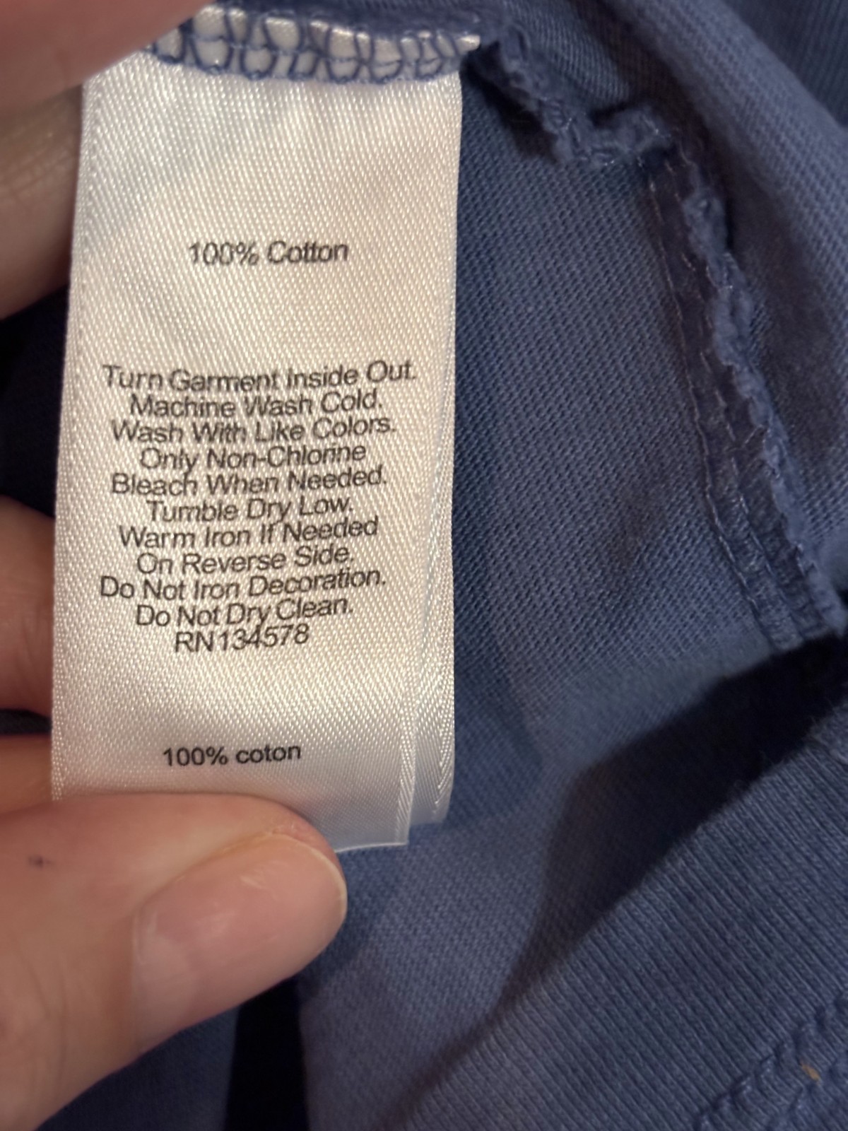 Vineyard Vines Pullover Shirt Men’s Size Medium Blue Front Pocket Round Neck