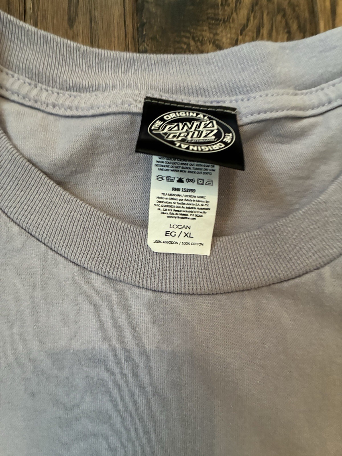 Santa Cruz Men’s Lavender T-Shirt Blue Screaming Hand Size XL