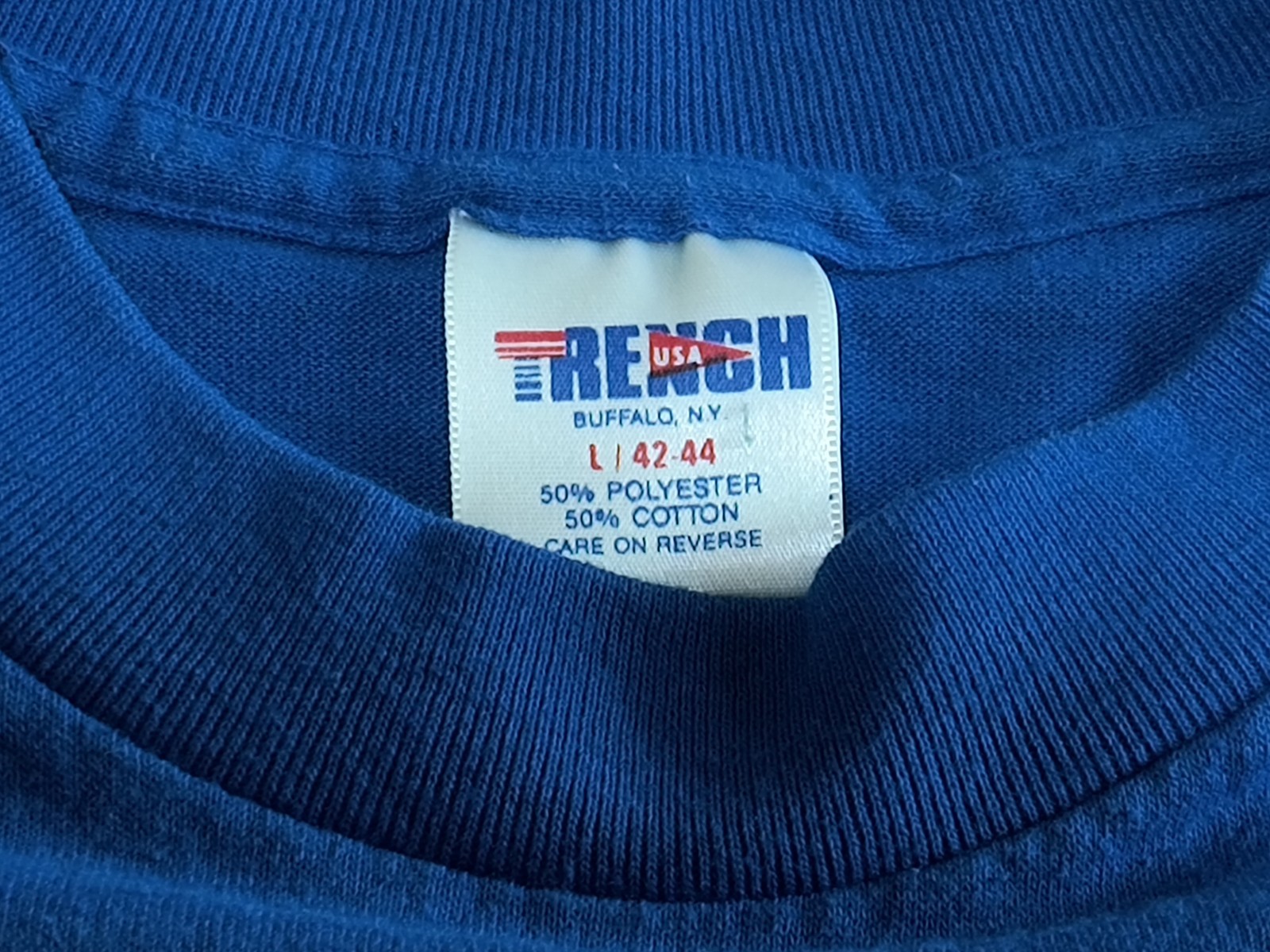 Buffalo Bill’s Blue Short Sleeve T-Shirt Men’s Large (42-44) Trench USA VTG