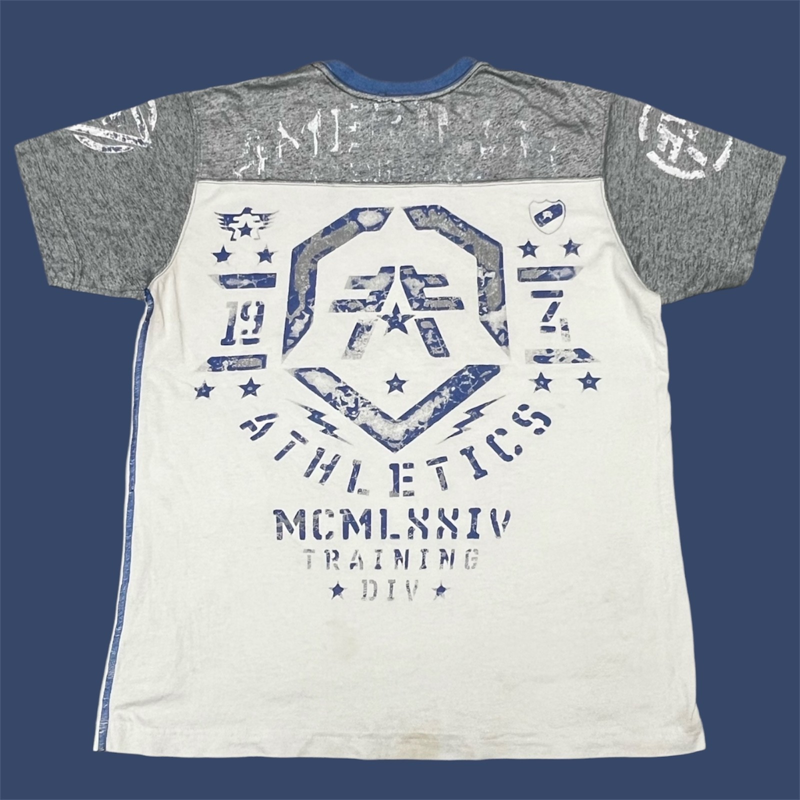 American Fighter exclusively made for Buckle patriotic Ringer tshirt L