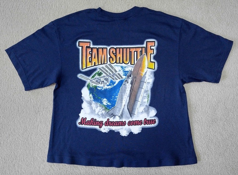 TEAM SHUTTLE MAKING DREAMS COME TRUE NASA Hanes T-Shirt Men’s MED 2-Sided!