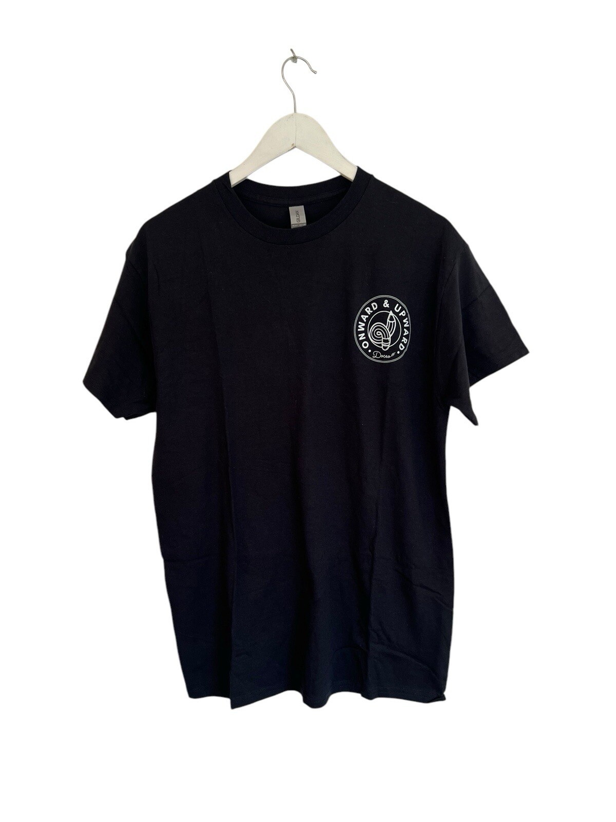 Onwards & Upwards Doceo NWOT Gildan T Shirt Black Logo Front Size M RRP £16