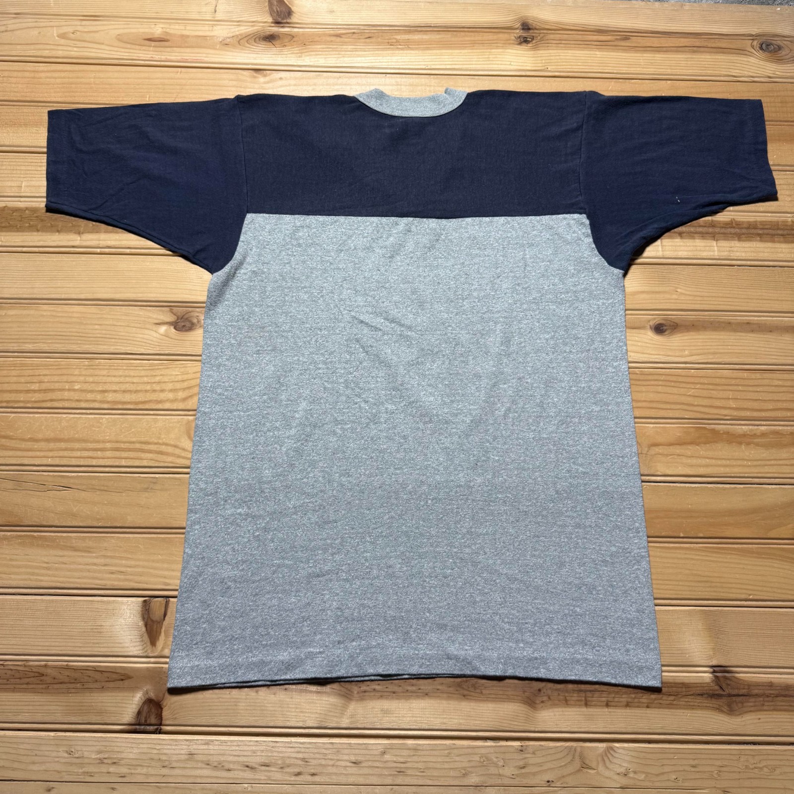 Vintage 1978 Garfield Air Force Academy Cartoon Colorblock V-Neck T-Shirt Medium