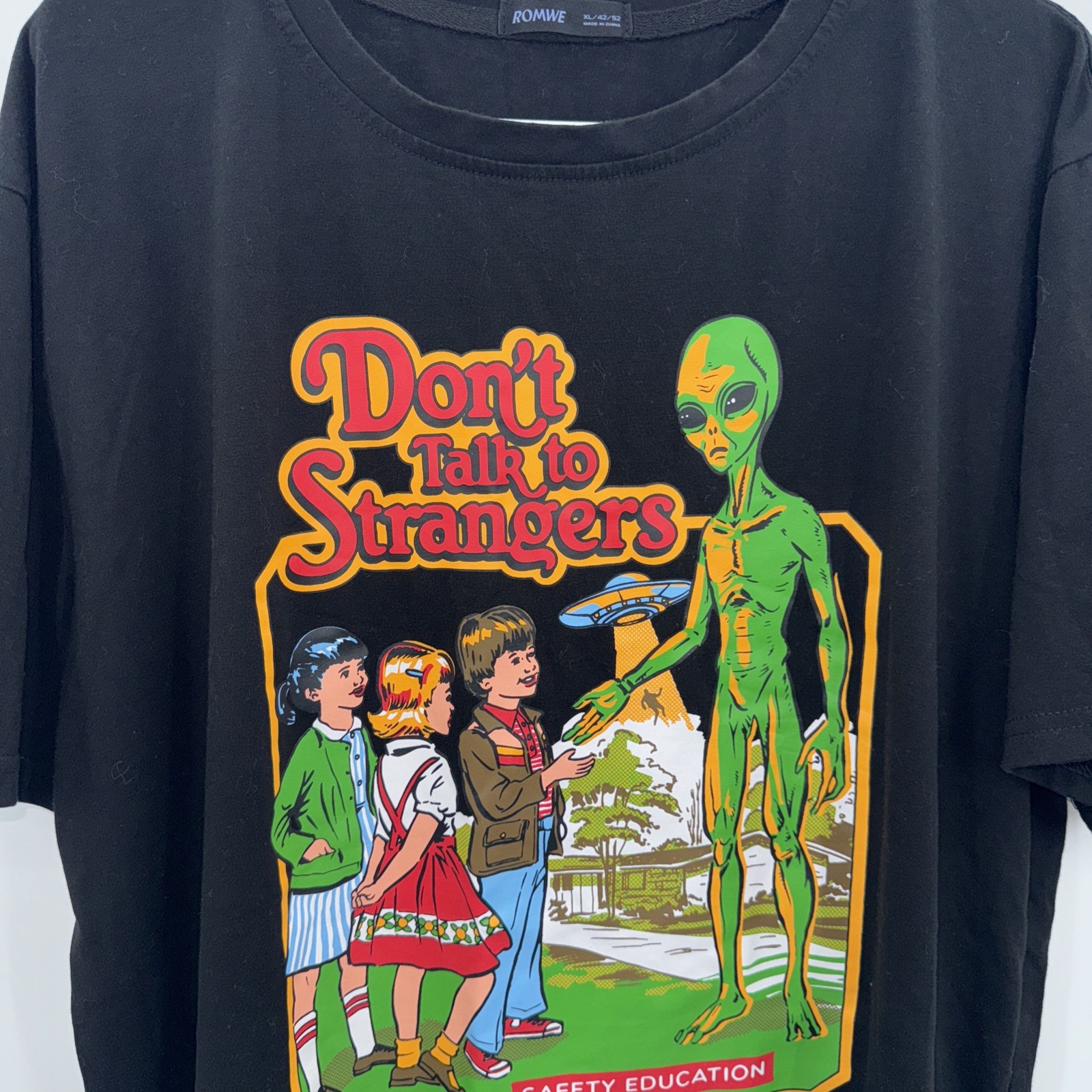 Romwe Don’t Talk to Strangers Alien T-Shirt Retro Graphic UFO XL
