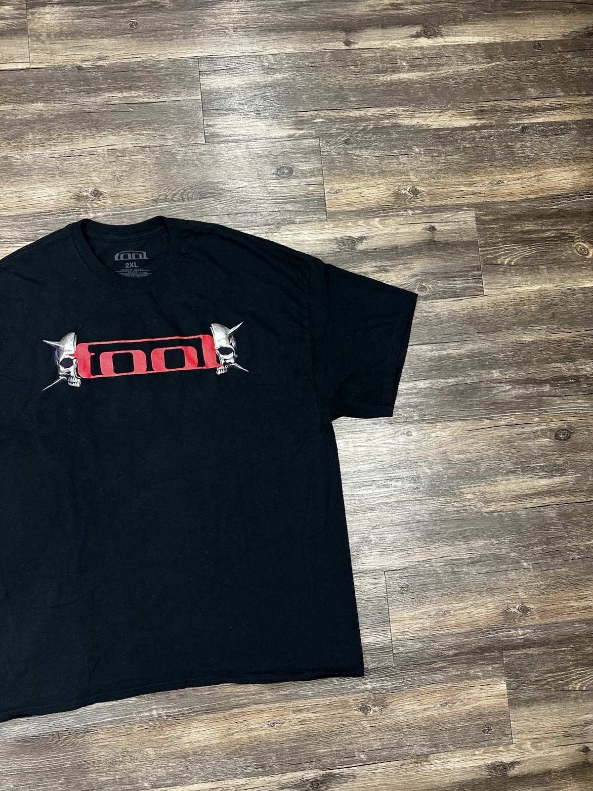 Tool Triple Skull Tshirt Mens 2XL Black Spiked Print Los Angeles California Tour