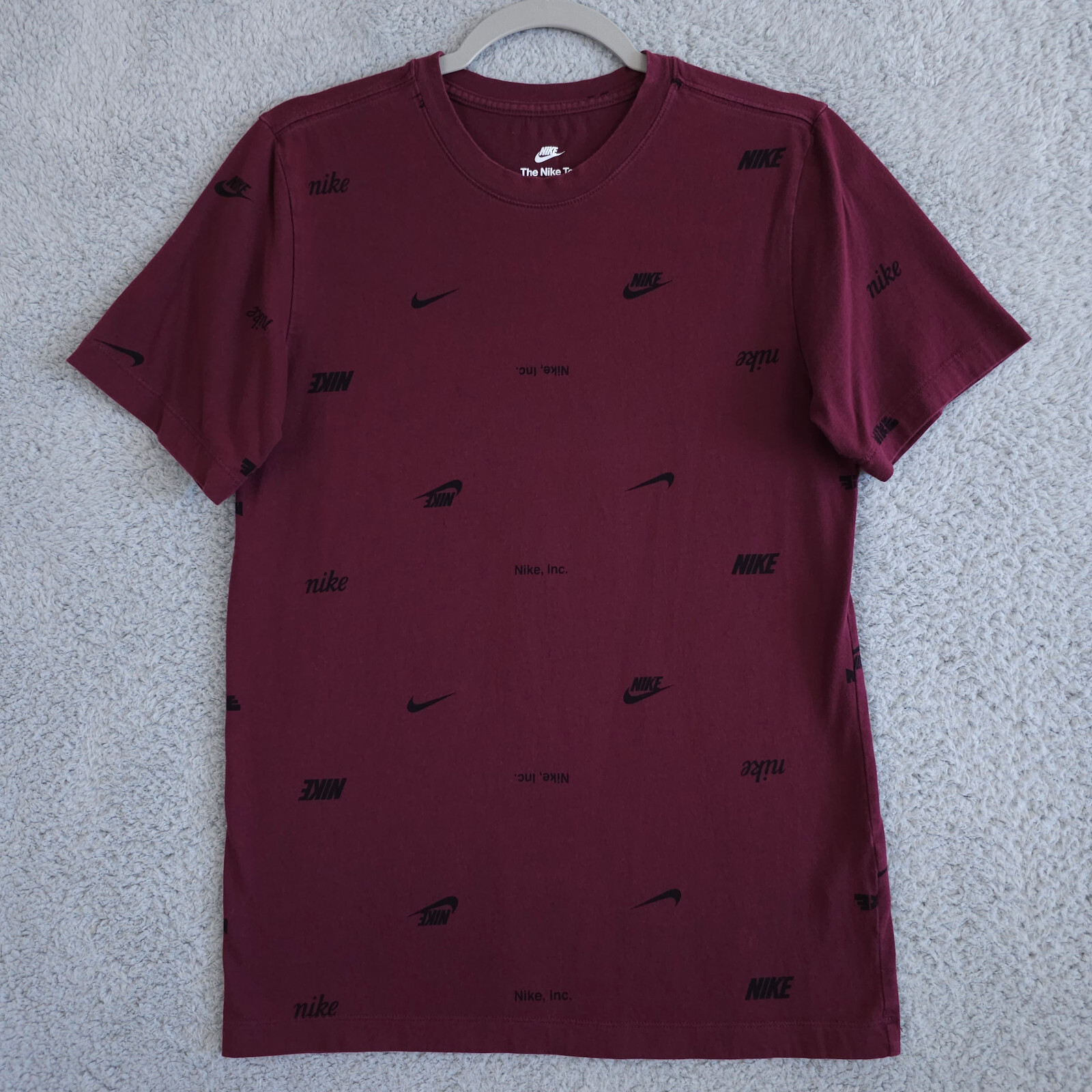 Nike NSW Club Shirt Mens Small Red Black All Over Print AOP Logo Crew Neck Tee