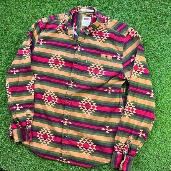 Levi’s multicoloured Aztec button up shirt Size XL