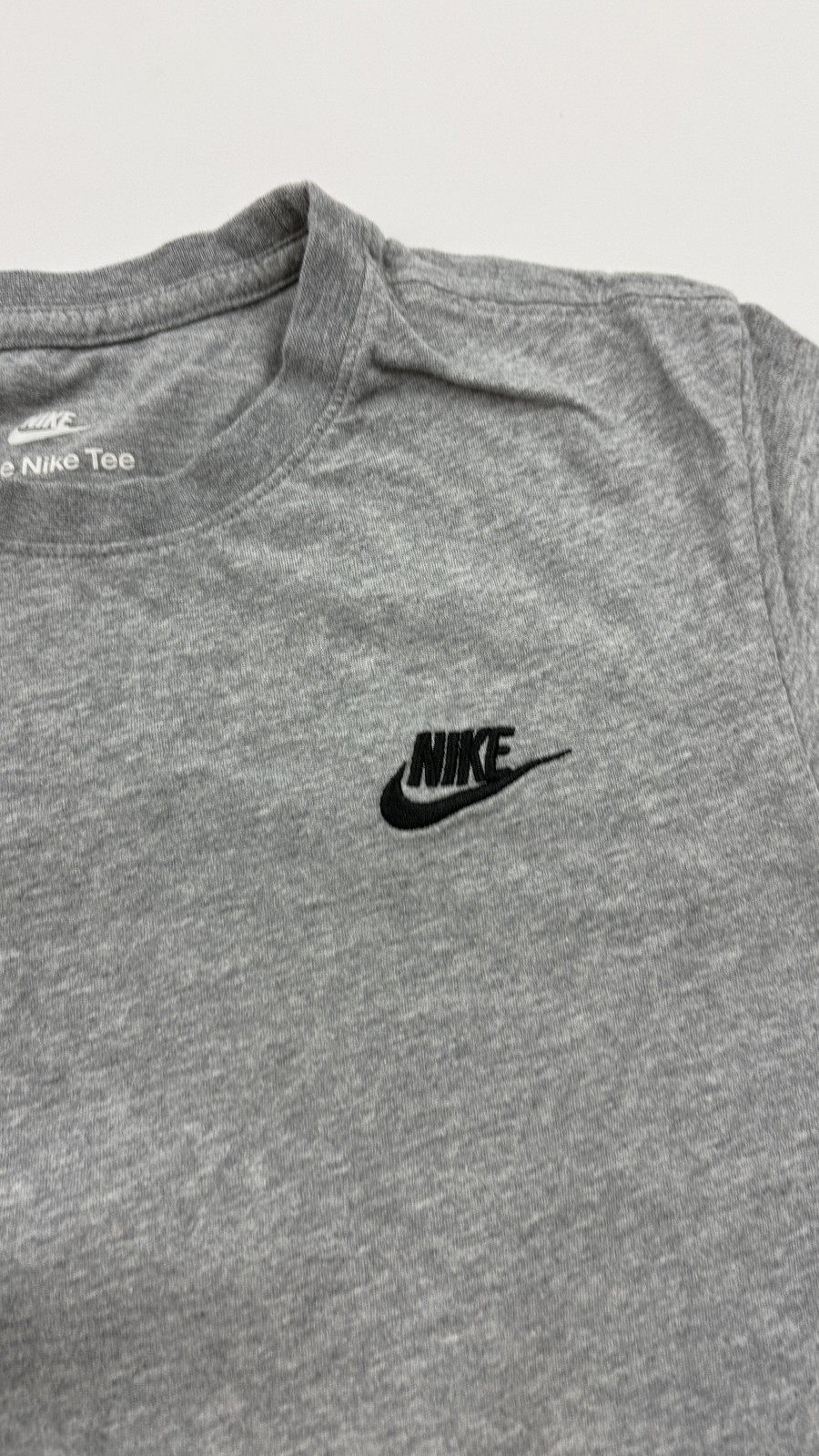 Nike Shirt Mens Extra Small Gray The Nike Tee Athletic Swoosh Logo Malaysia XS