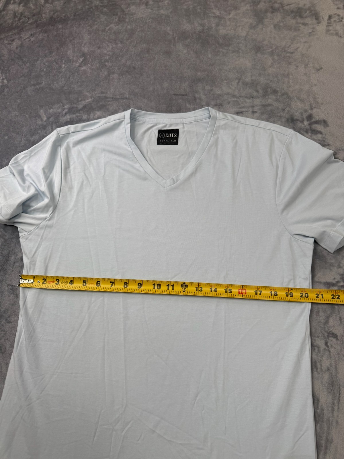 Cuts Clothing Short Sleeve V Neck Curve-Hem T-Shirt Mens XL Glacer Pyca Pro