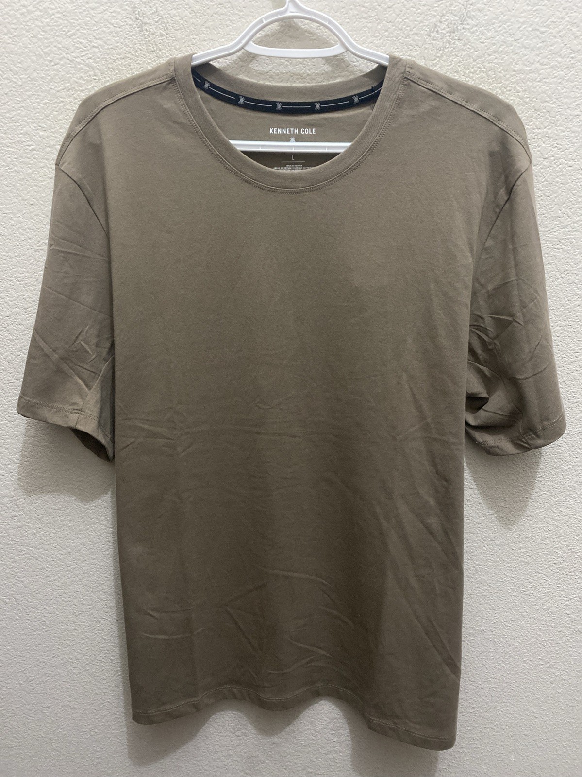 Kenneth Cole Active Men’s Large Mountain Brown Short Sleeve Crew T-Shirt NWT
