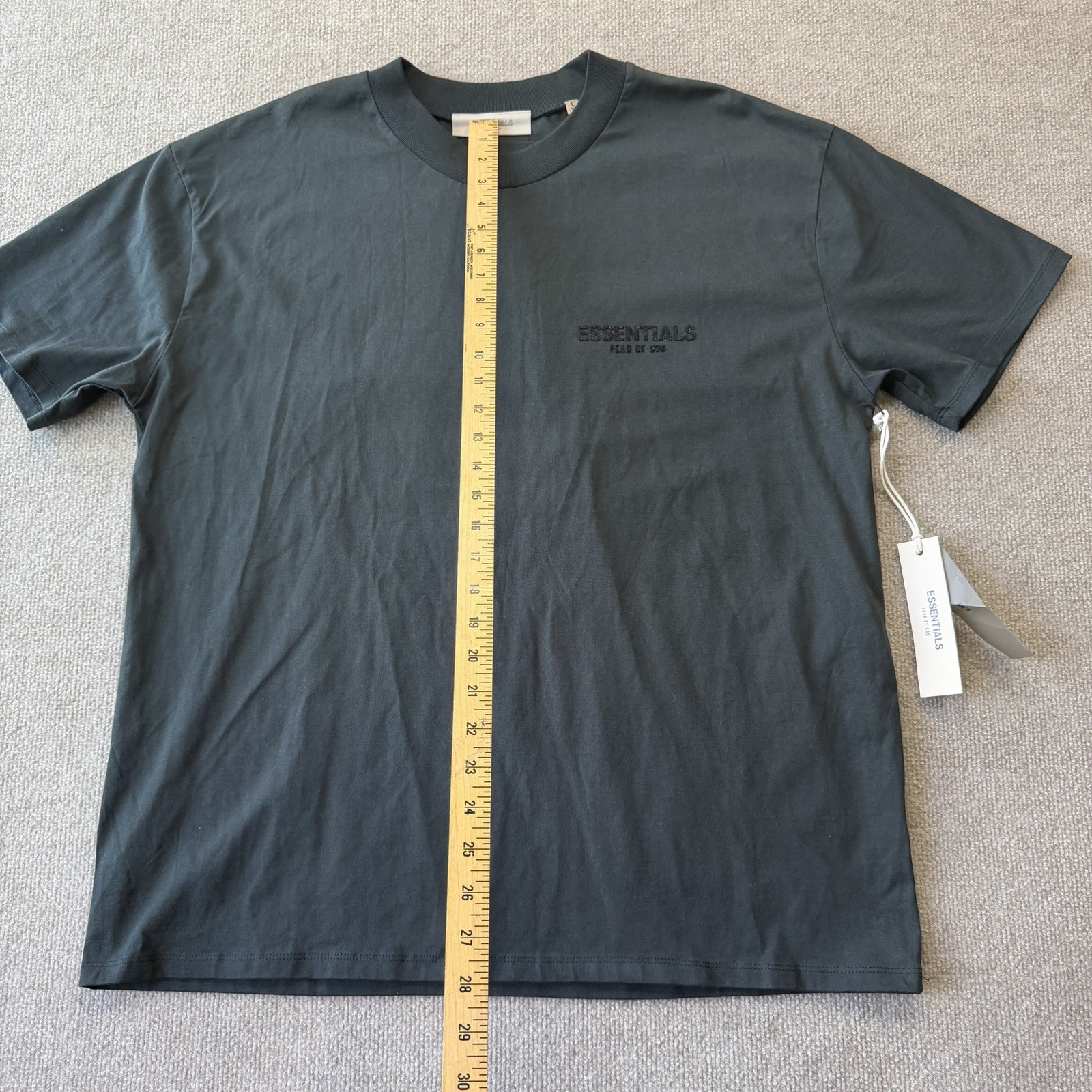 NWT Fear of God Essentials Stretch Limo Black Short Sleeve T-Shirt Size Large