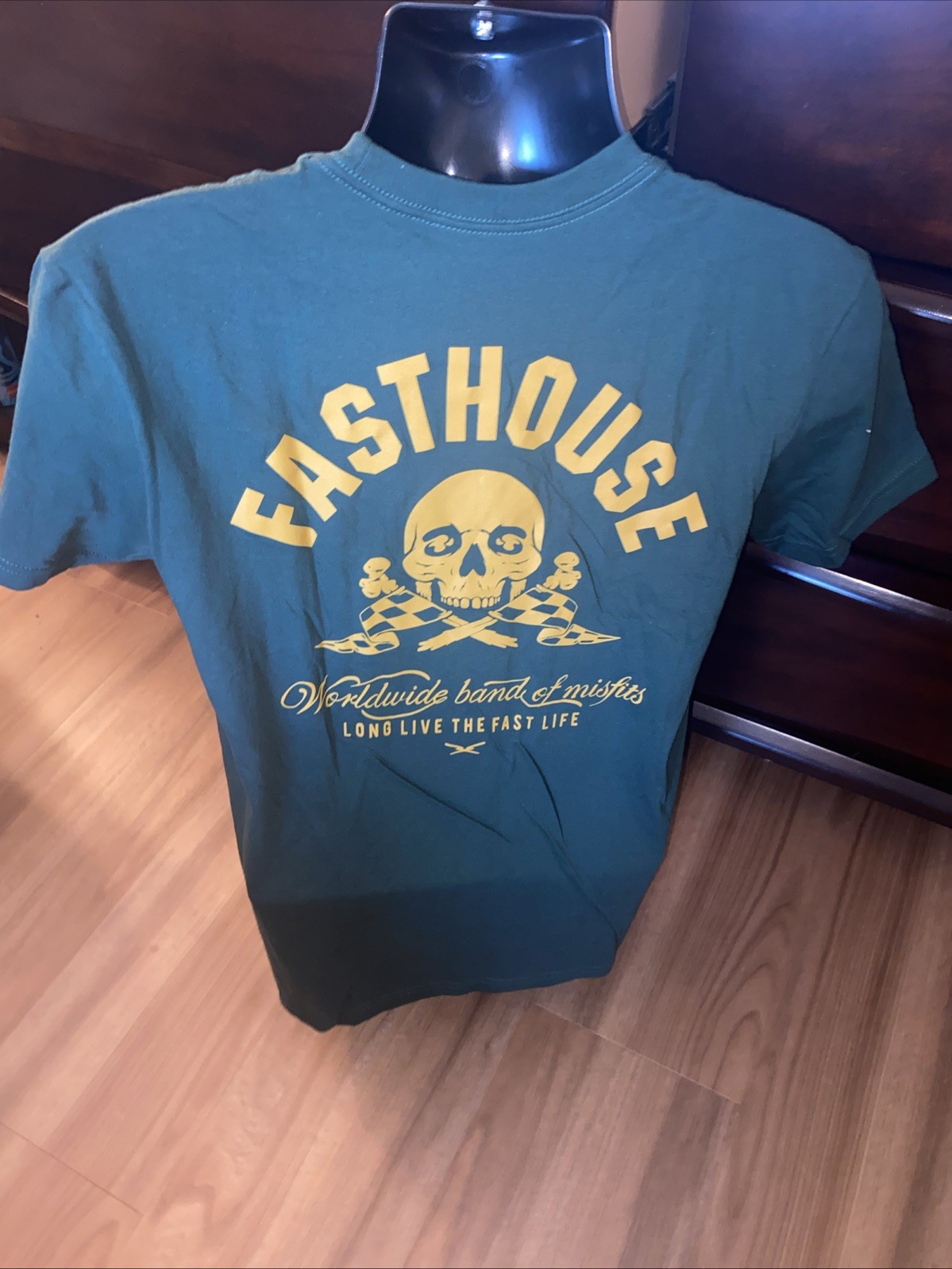 NWT Fasthouse Mens T Shirt “Band Of Misfits” Skull Green Size Small