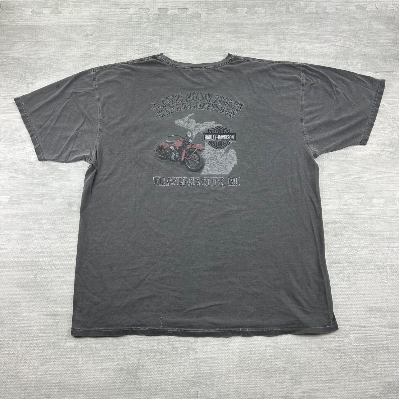 Vintage Harley Davidson Shirt Size XXL Gray Traverse City Michigan Motorcycle