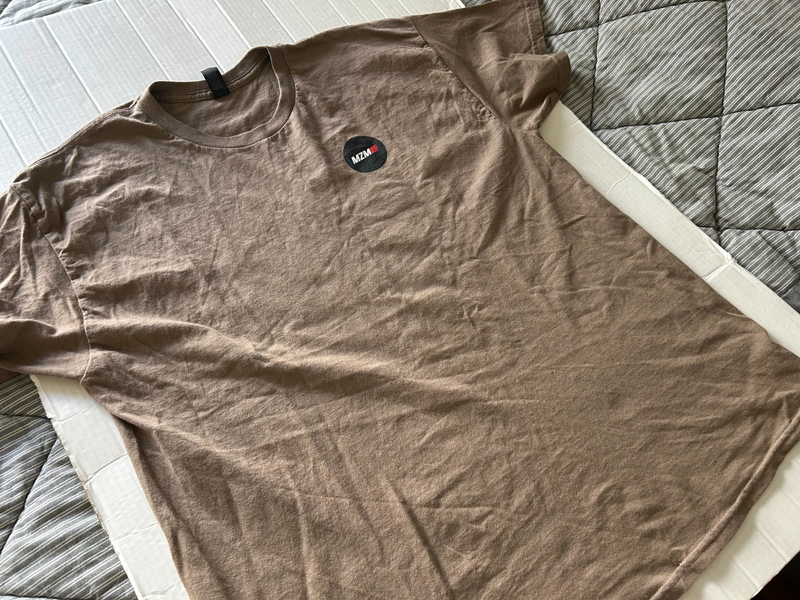 AUDI QUATTRO MZM SIZE XL BRN SHORT SLEEVE T-SHIRT. SEE DESCRIPTION