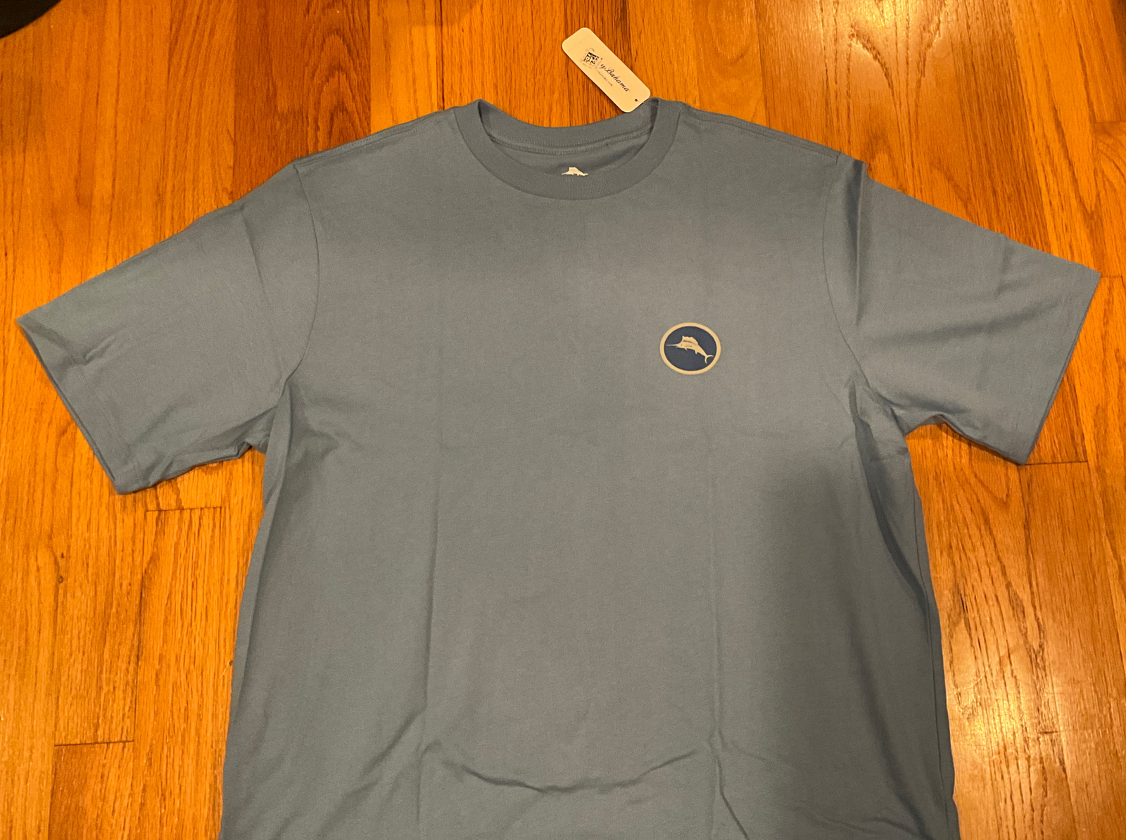 Tommy Bahama “Tonight’s Forecast Mostly Mild” T-Shirt Men’s Size: Small (S) NWT