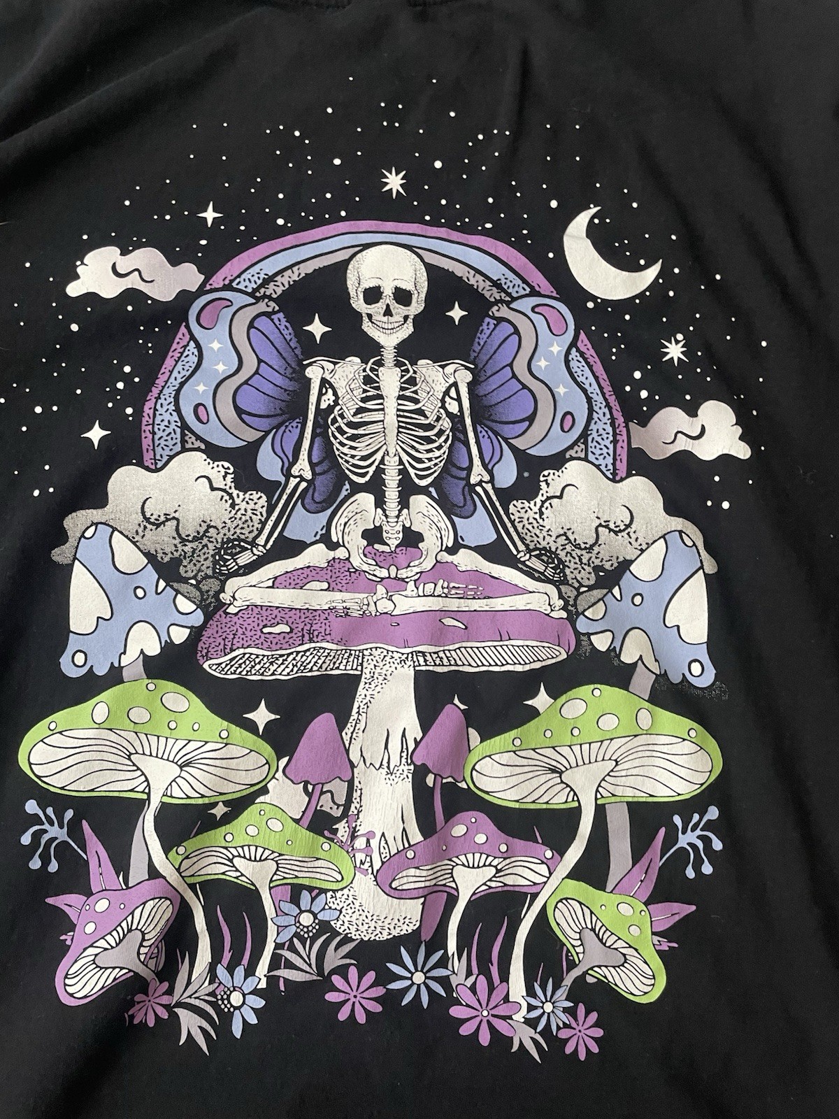 Recycled Threads Medium Sized Men’s Tee Trippy Mushroom Skeleton T-Shirt Black