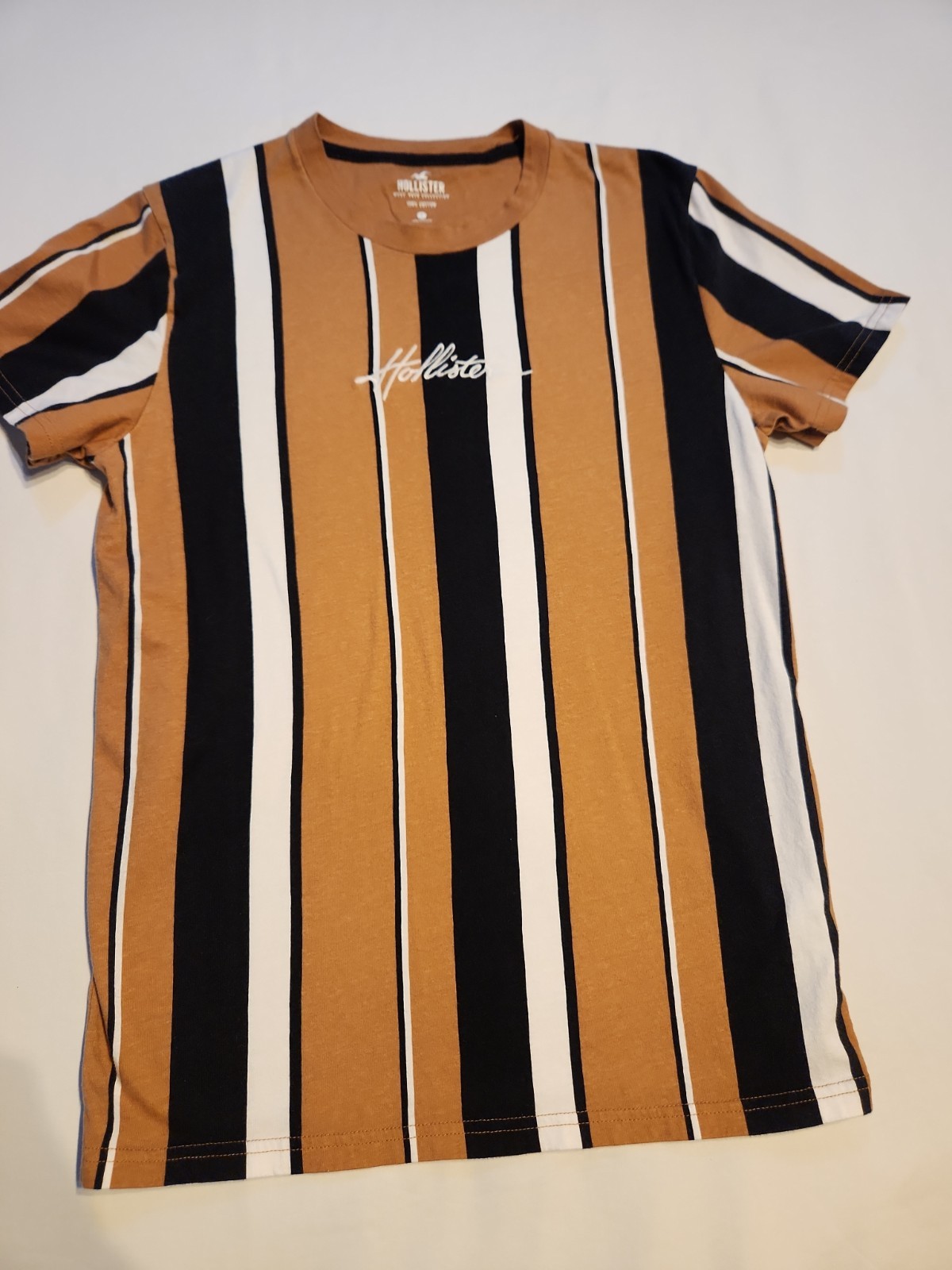 Holister Must Have Collection T Shirt Size Small