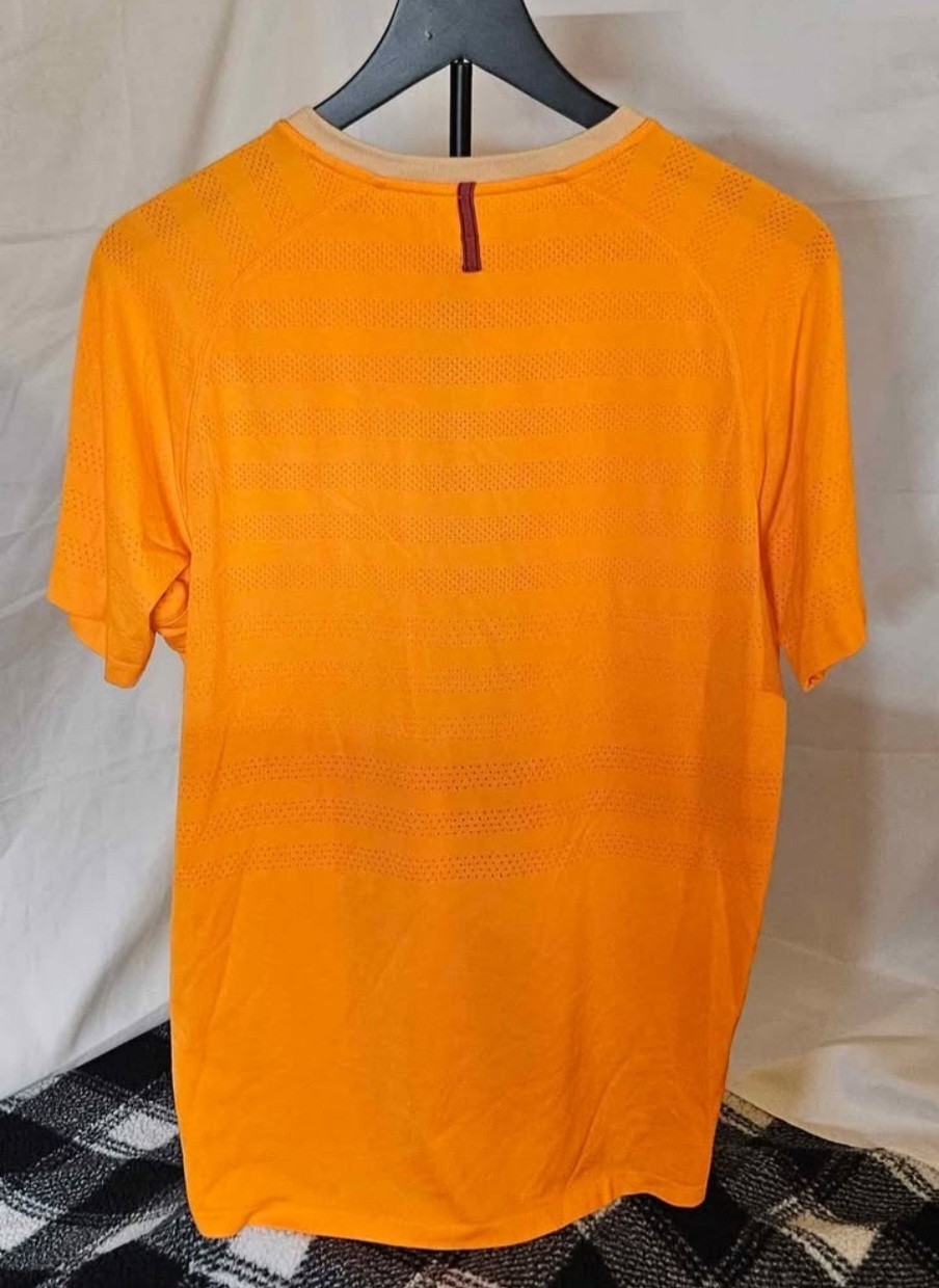 FILA Men`s Center Court Ace Seamless Tennis Crew Oriole Size Medium